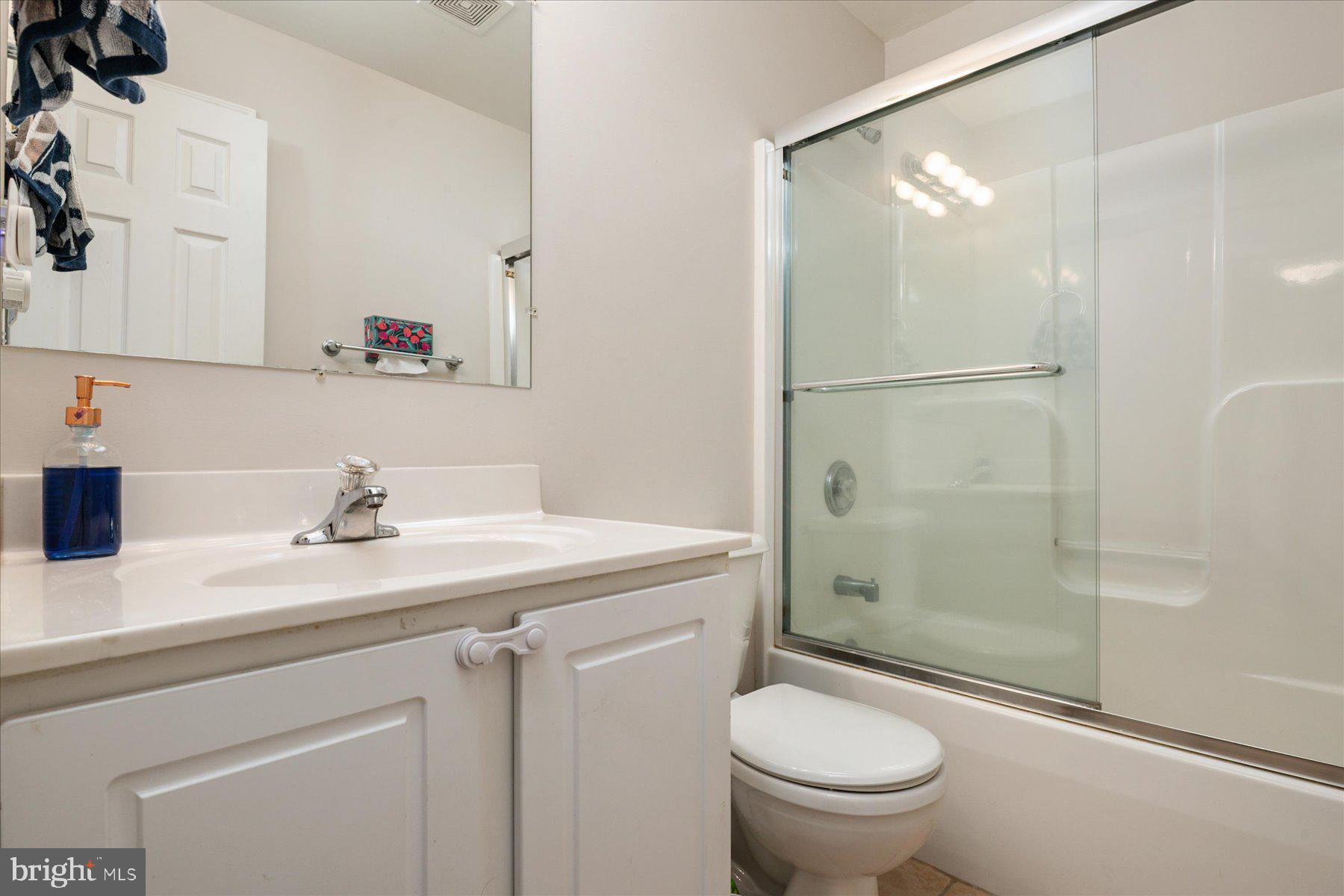 THOMPSON CREEK CONDOS - Residential
