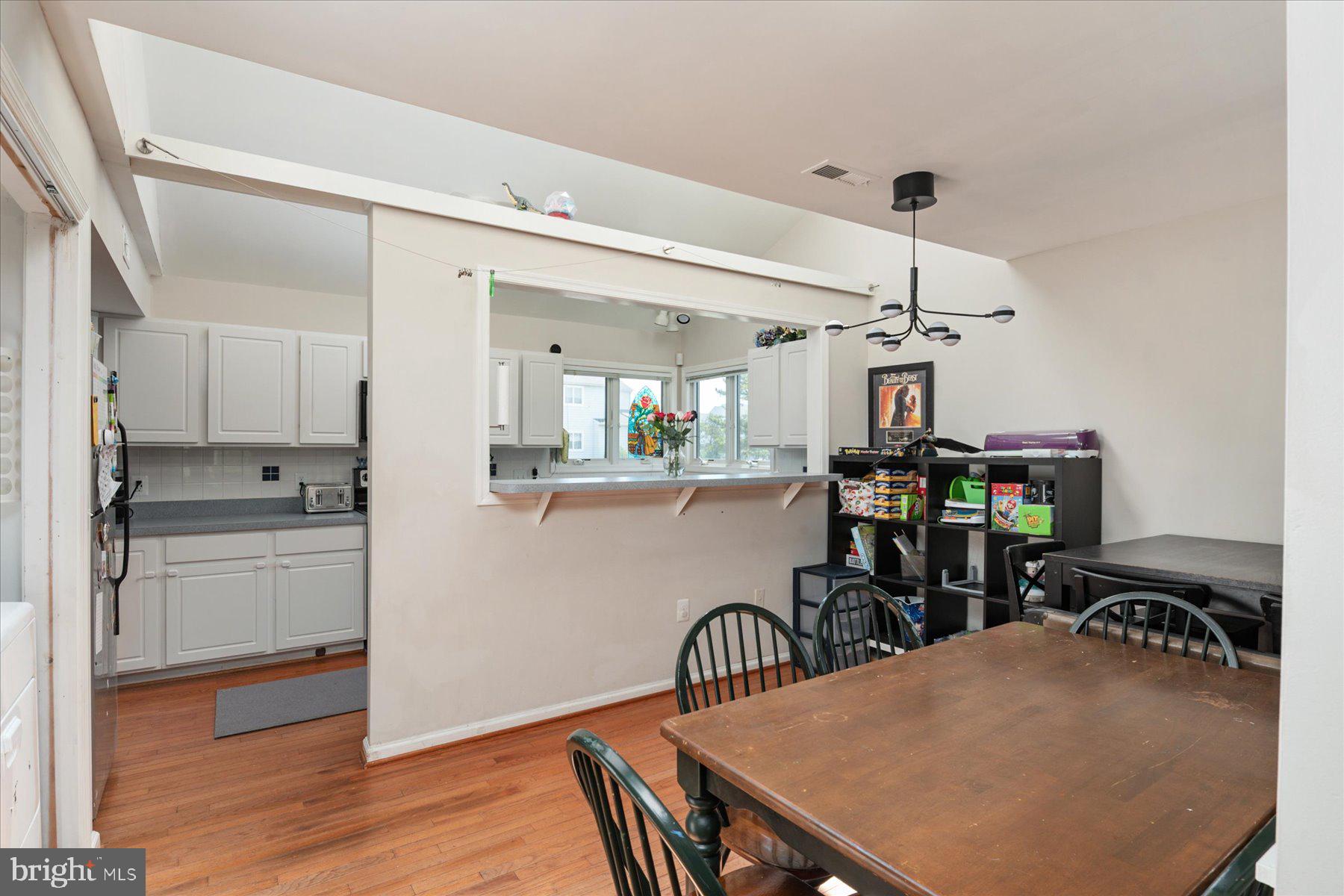 THOMPSON CREEK CONDOS - Residential