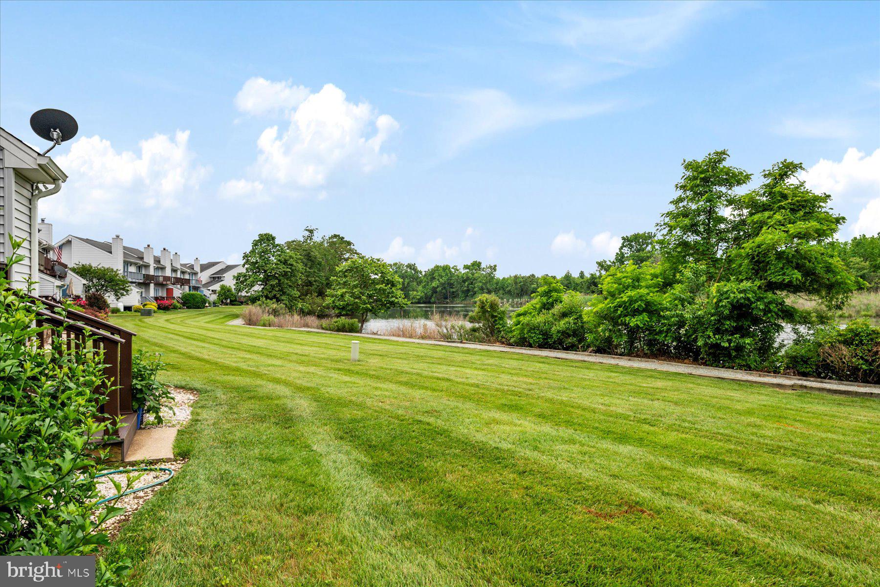 THOMPSON CREEK CONDOS - Residential