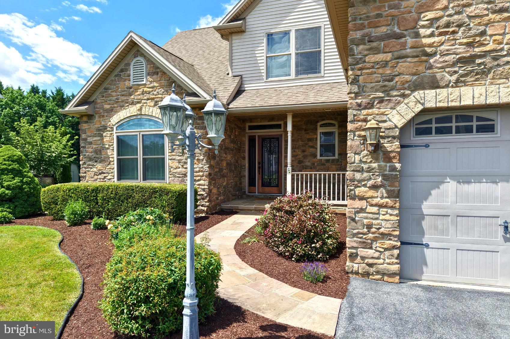 ORCHARD ESTATES - Residential