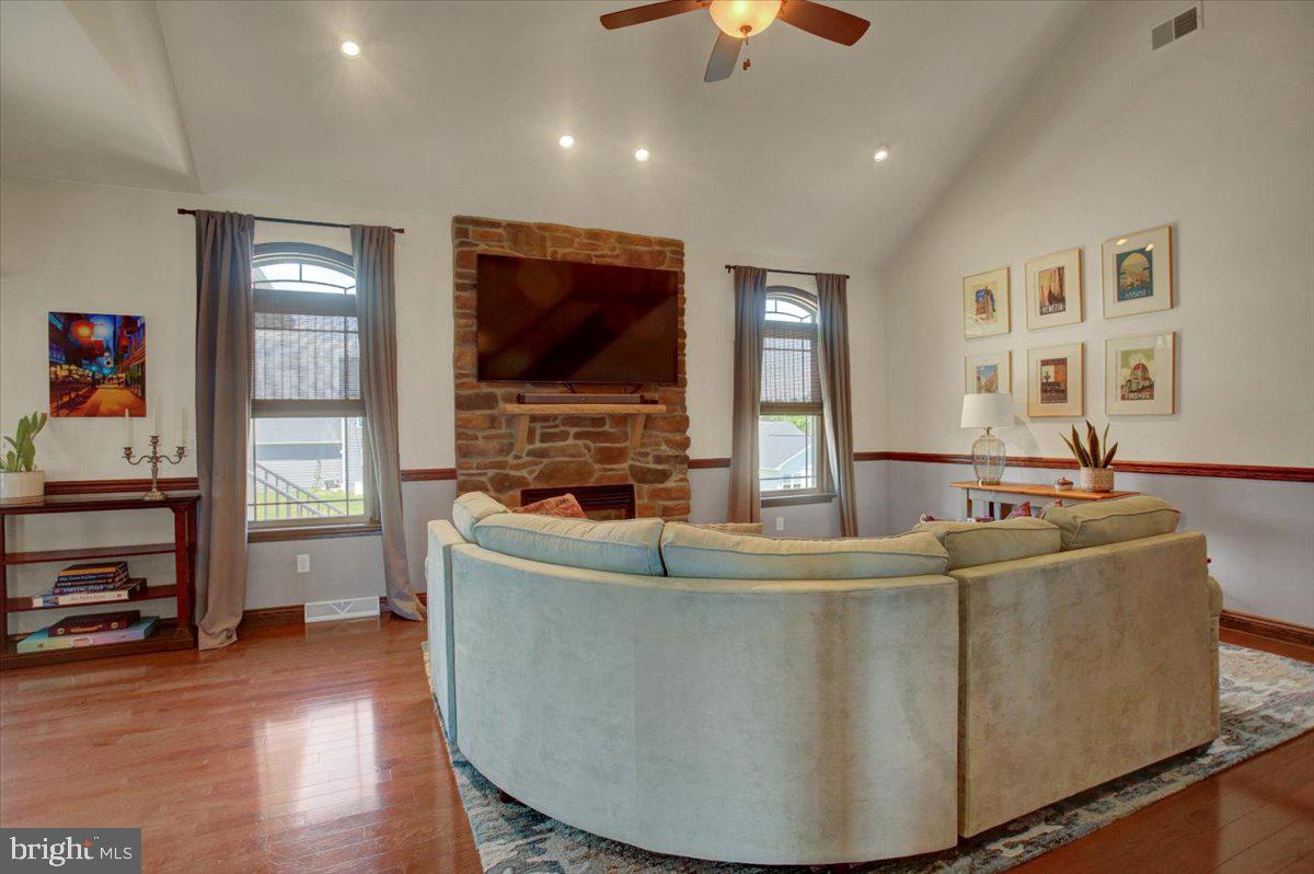 ORCHARD ESTATES - Residential