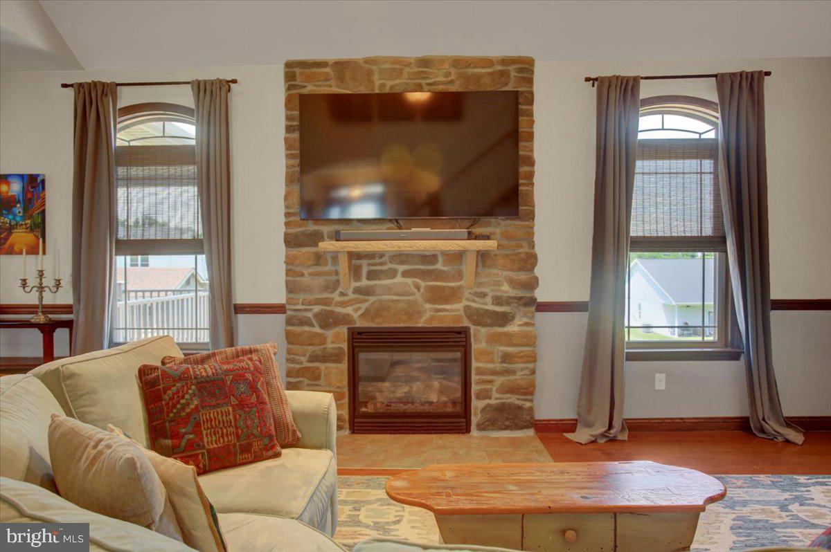 ORCHARD ESTATES - Residential