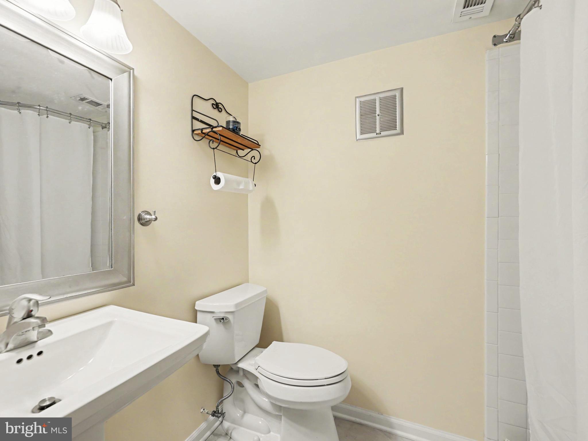 AQUIA HARBOUR - Residential