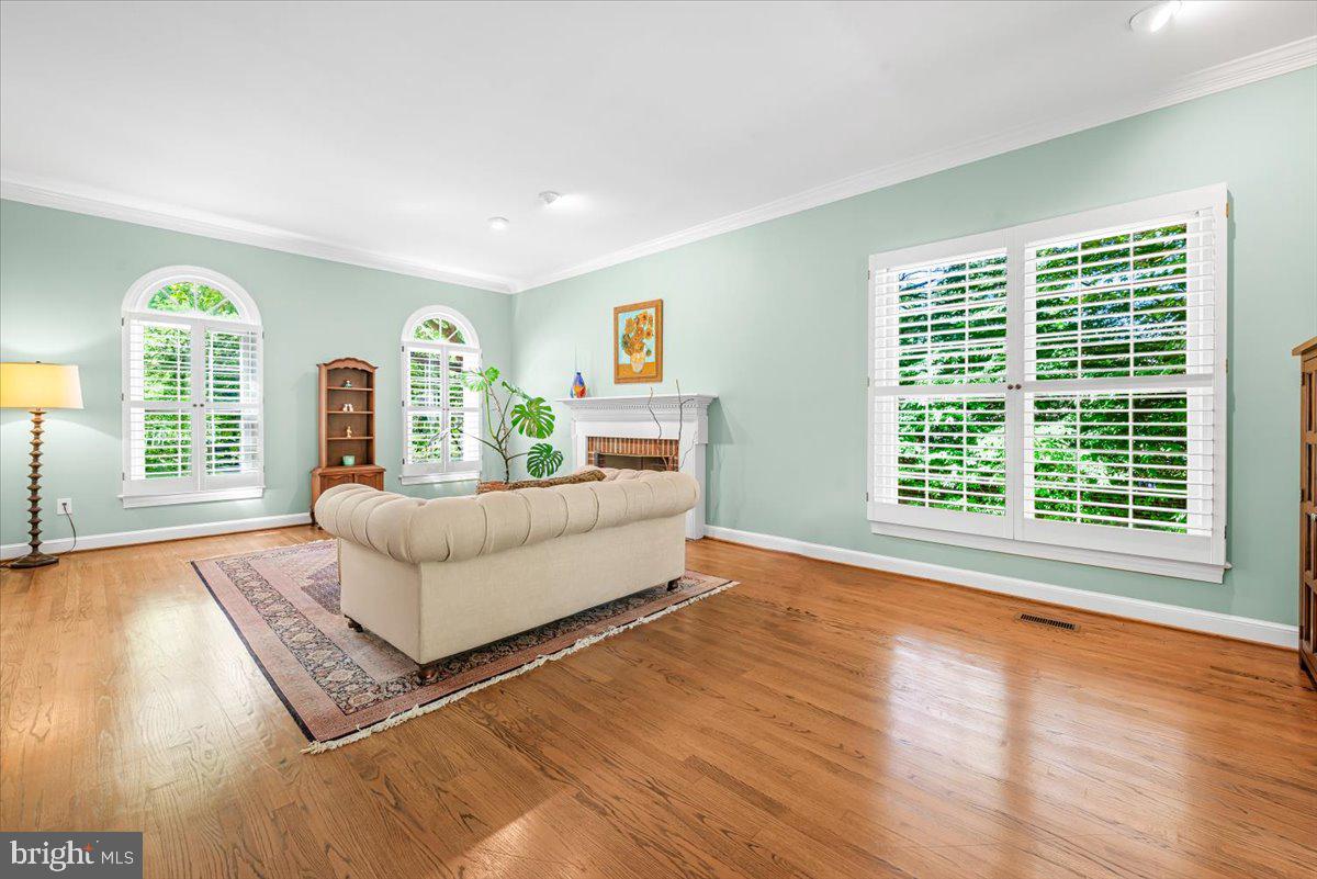 RIVERS EDGE - Residential