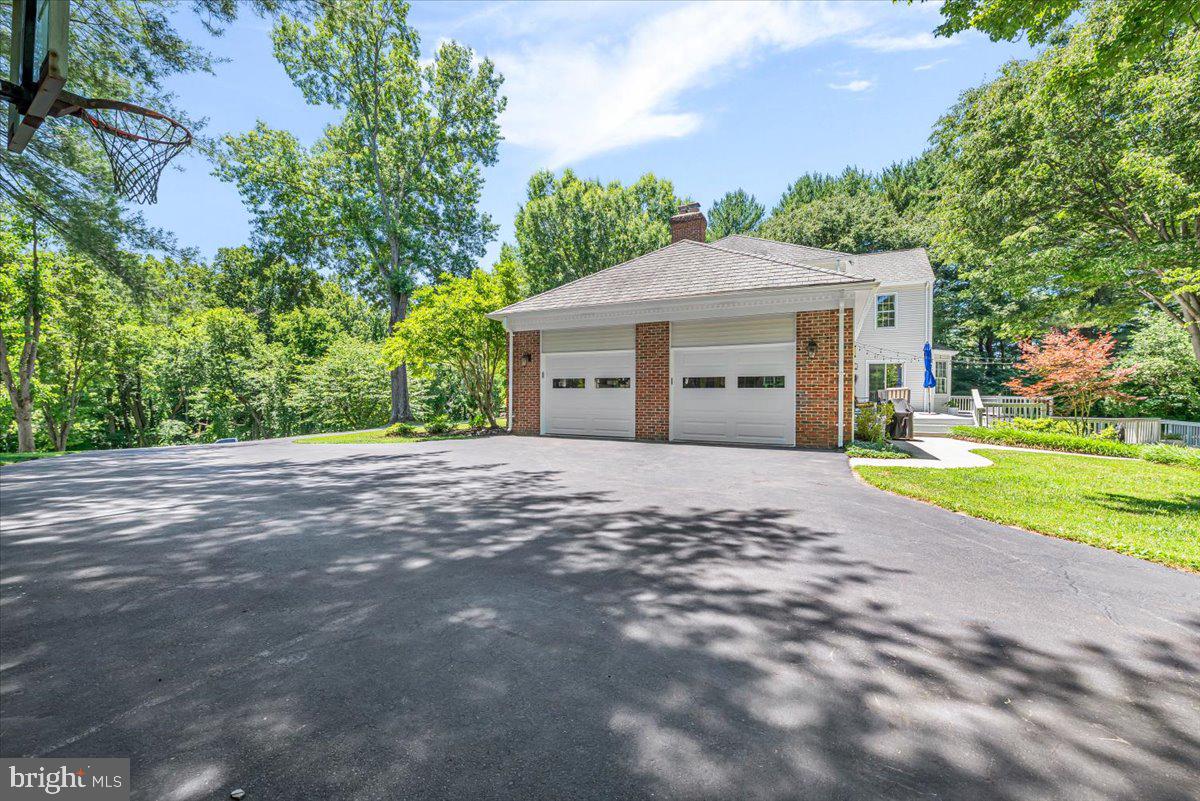 RIVERS EDGE - Residential