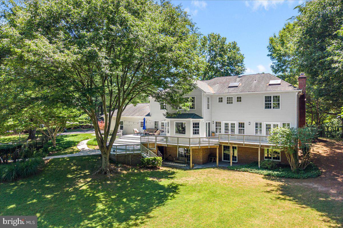 RIVERS EDGE - Residential