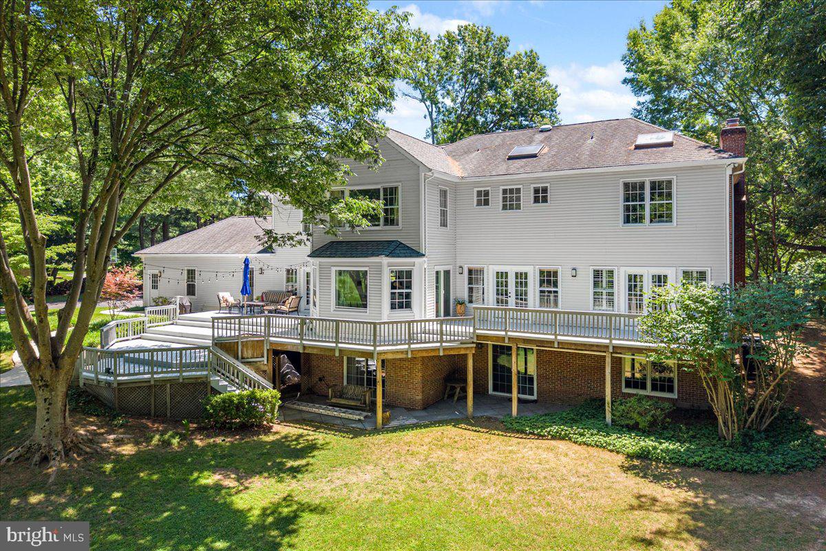 RIVERS EDGE - Residential