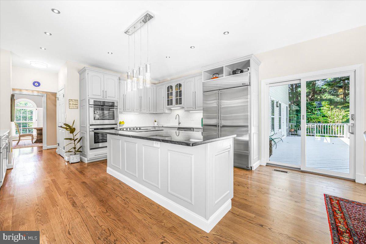 RIVERS EDGE - Residential