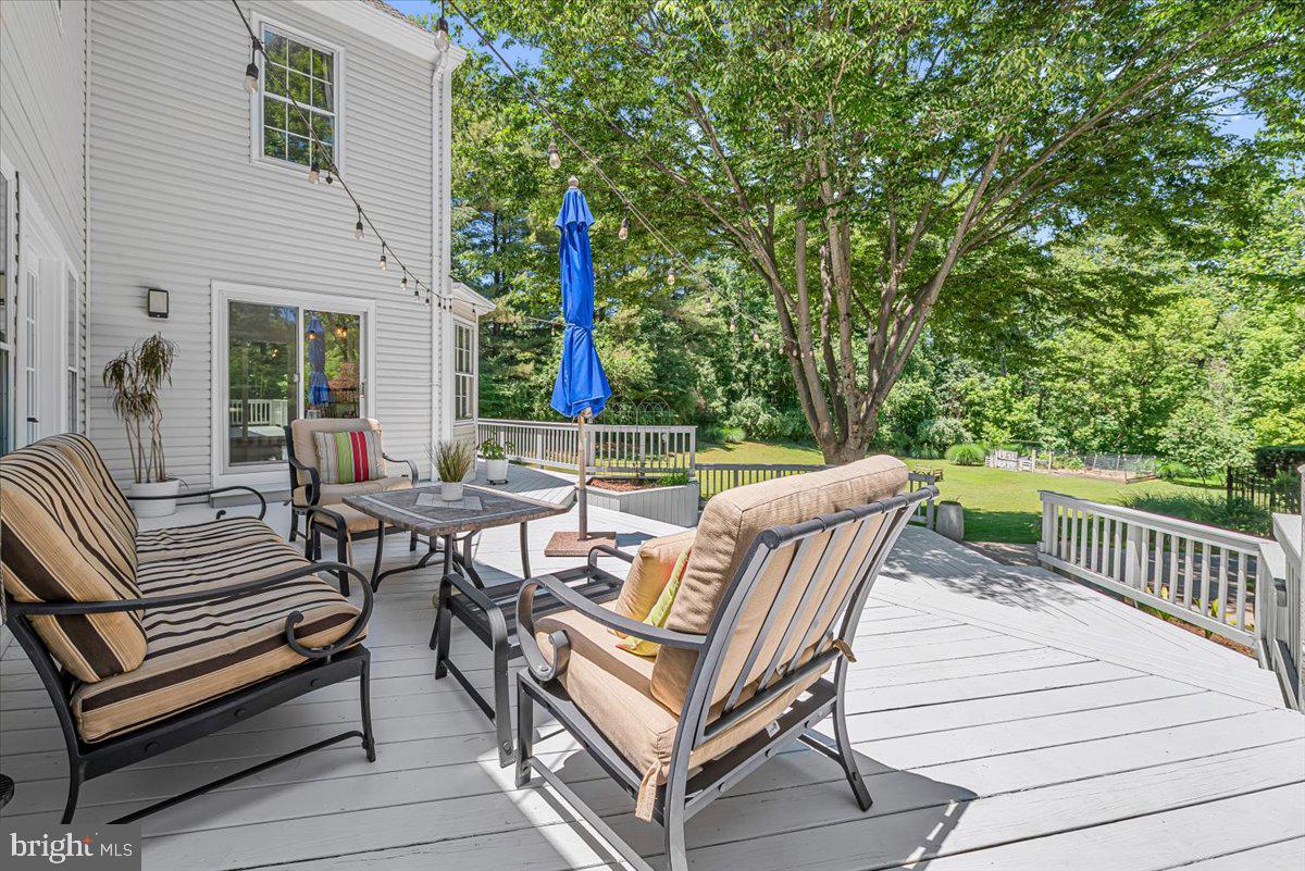 RIVERS EDGE - Residential