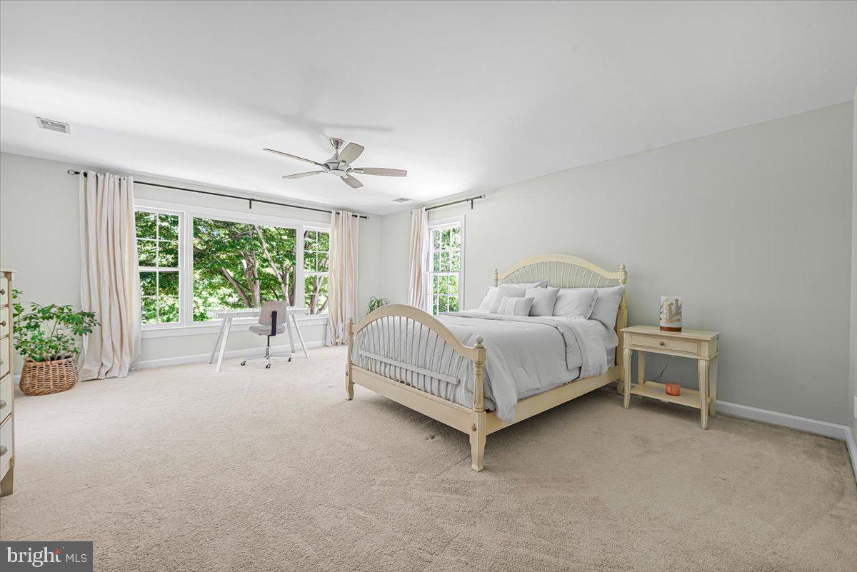 RIVERS EDGE - Residential