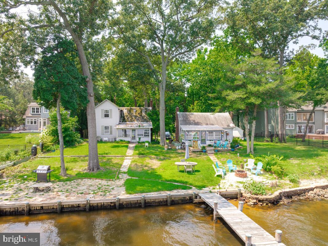 ARUNDEL BEACH - Residential