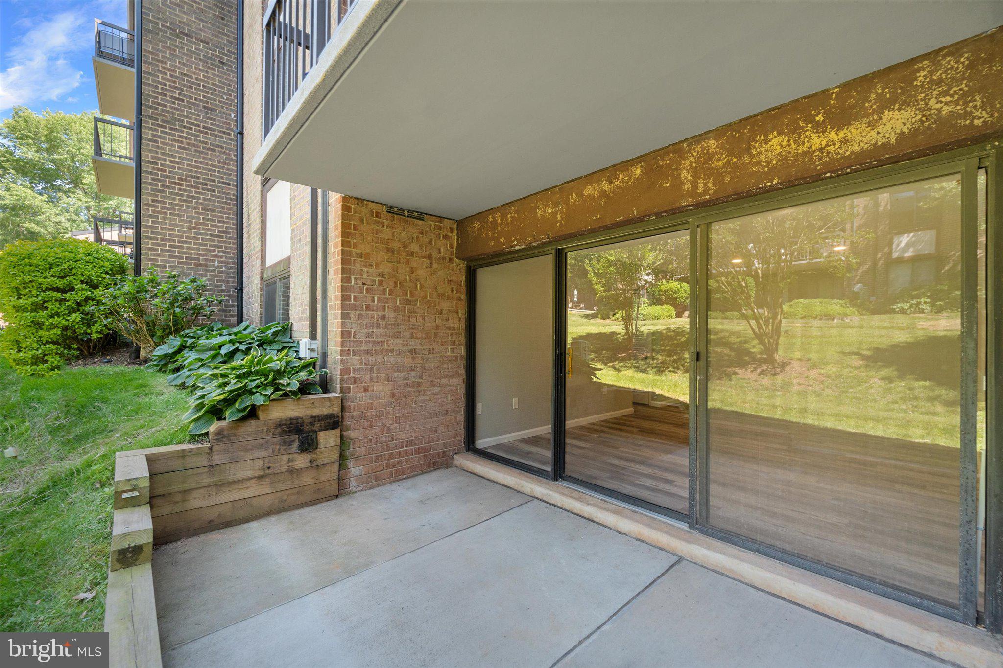 HAWTHORNE VILLAGE - Residential