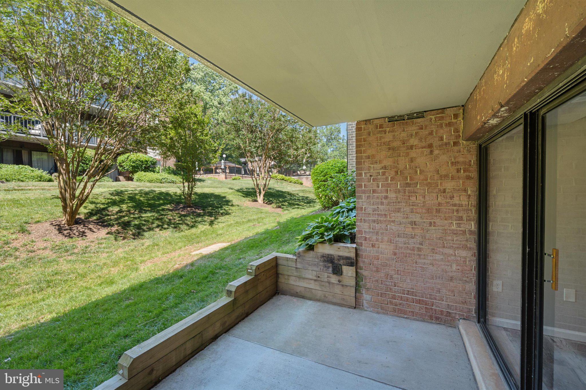 HAWTHORNE VILLAGE - Residential