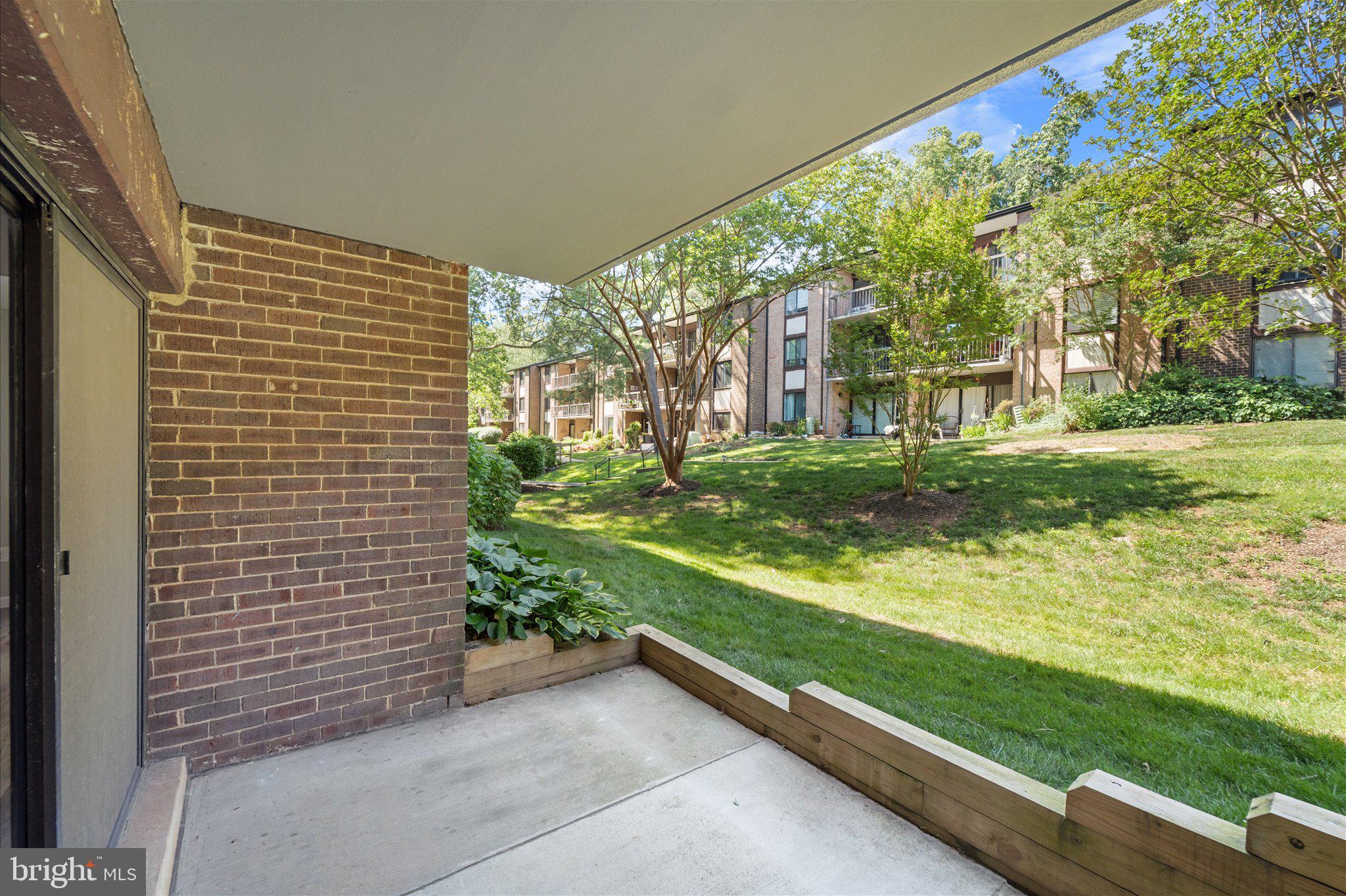 HAWTHORNE VILLAGE - Residential