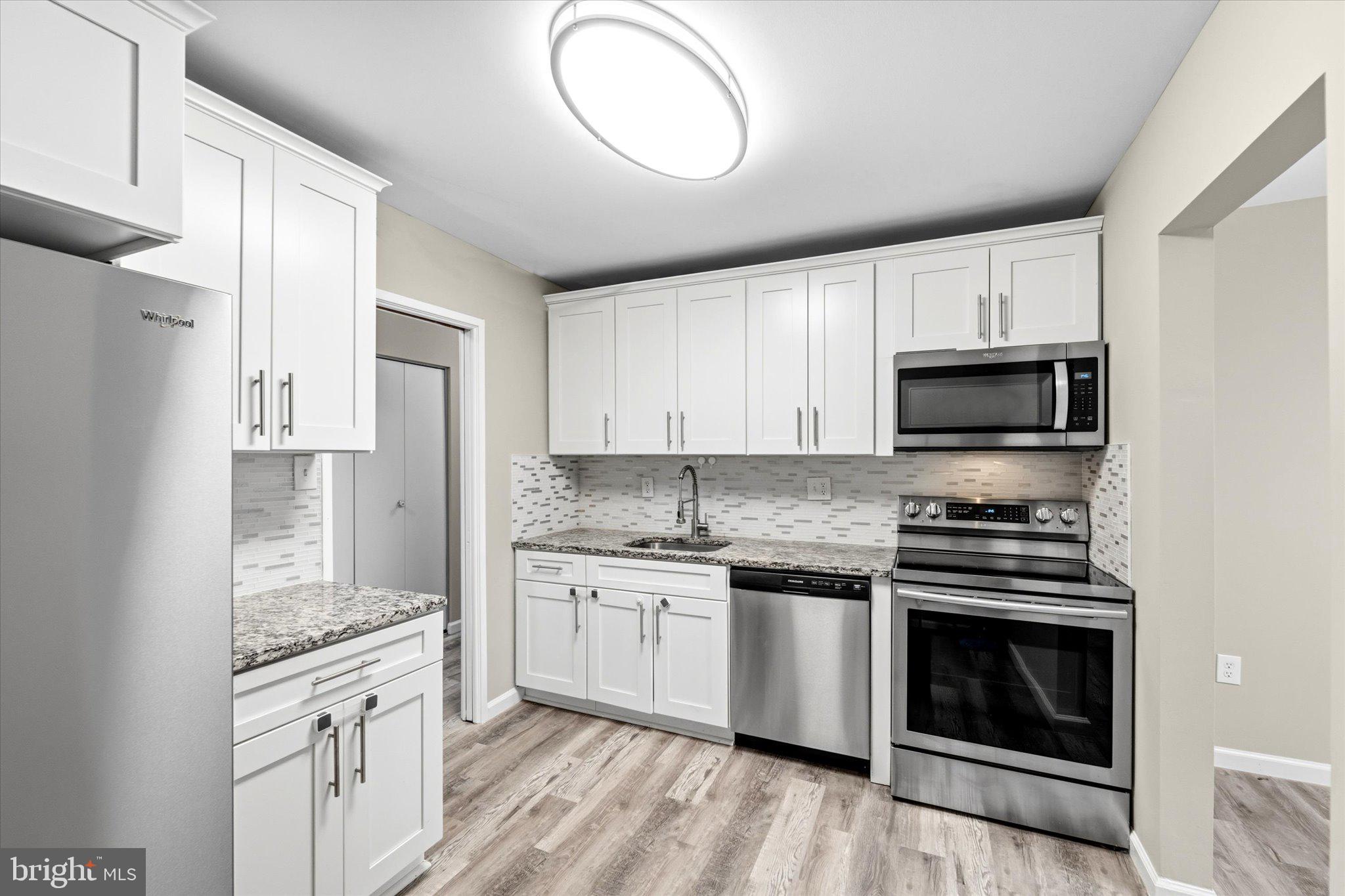 HAWTHORNE VILLAGE - Residential