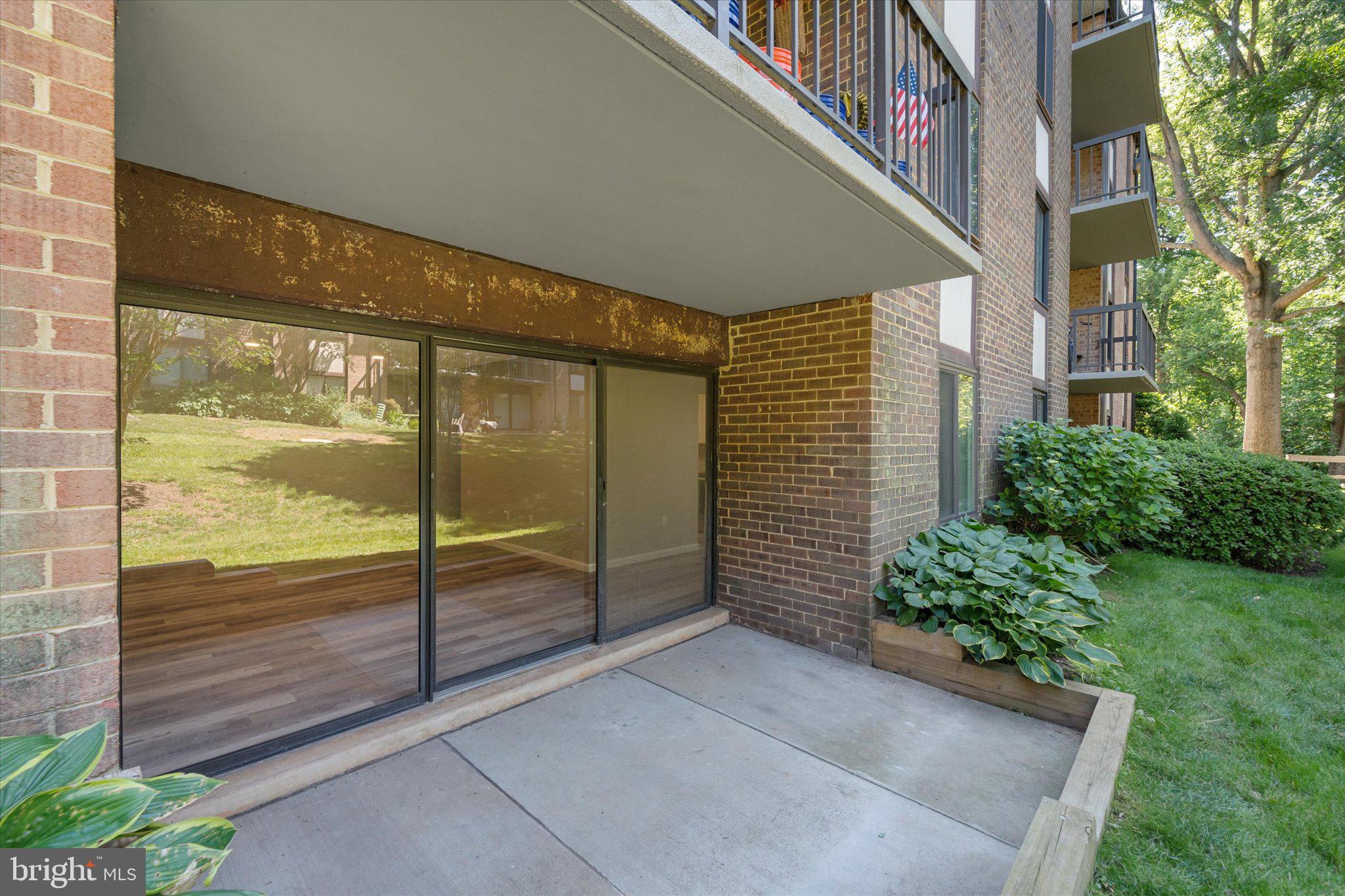HAWTHORNE VILLAGE - Residential