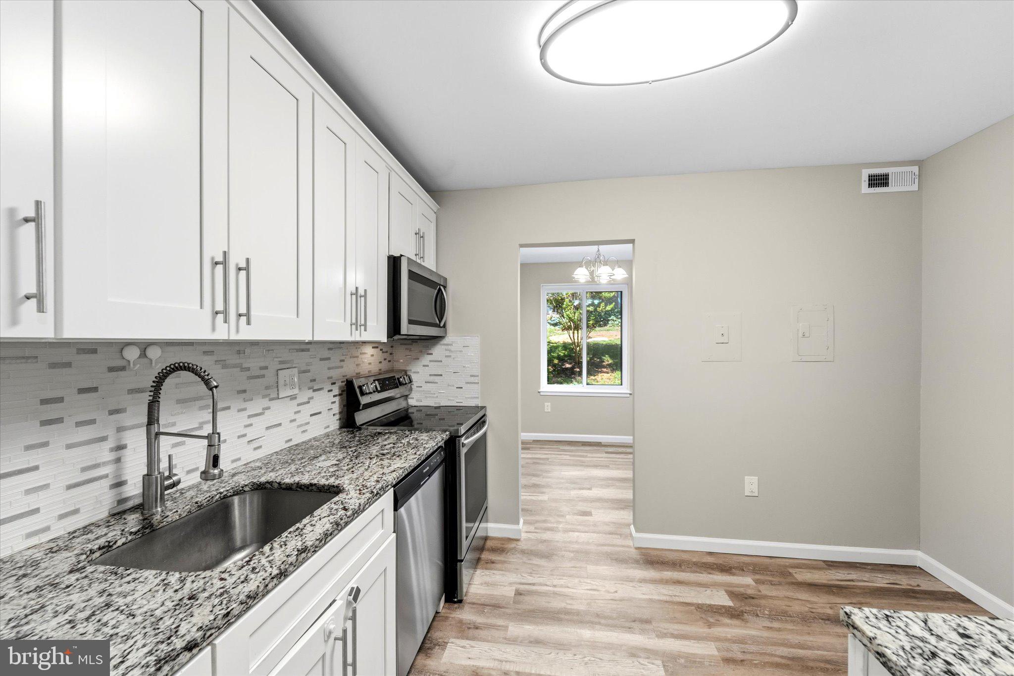 HAWTHORNE VILLAGE - Residential