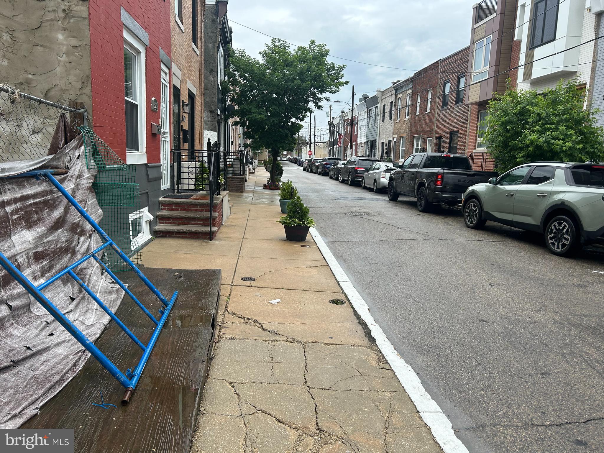 POINT BREEZE - Land