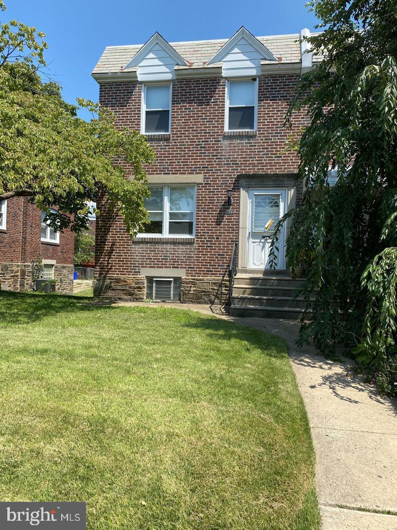 PHILADELPHIA - Residential