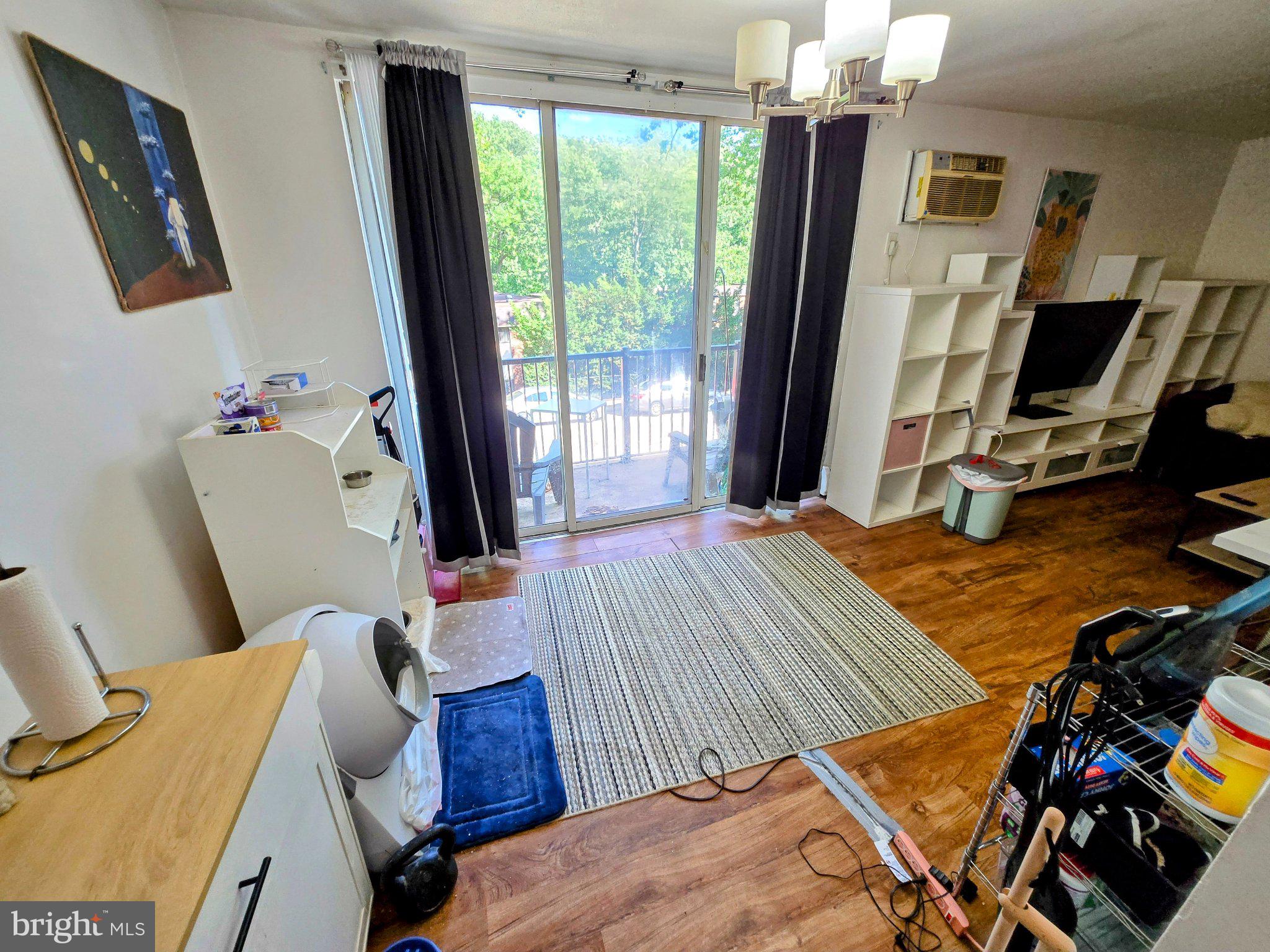 CONTEMPORARY VLG - Residential
