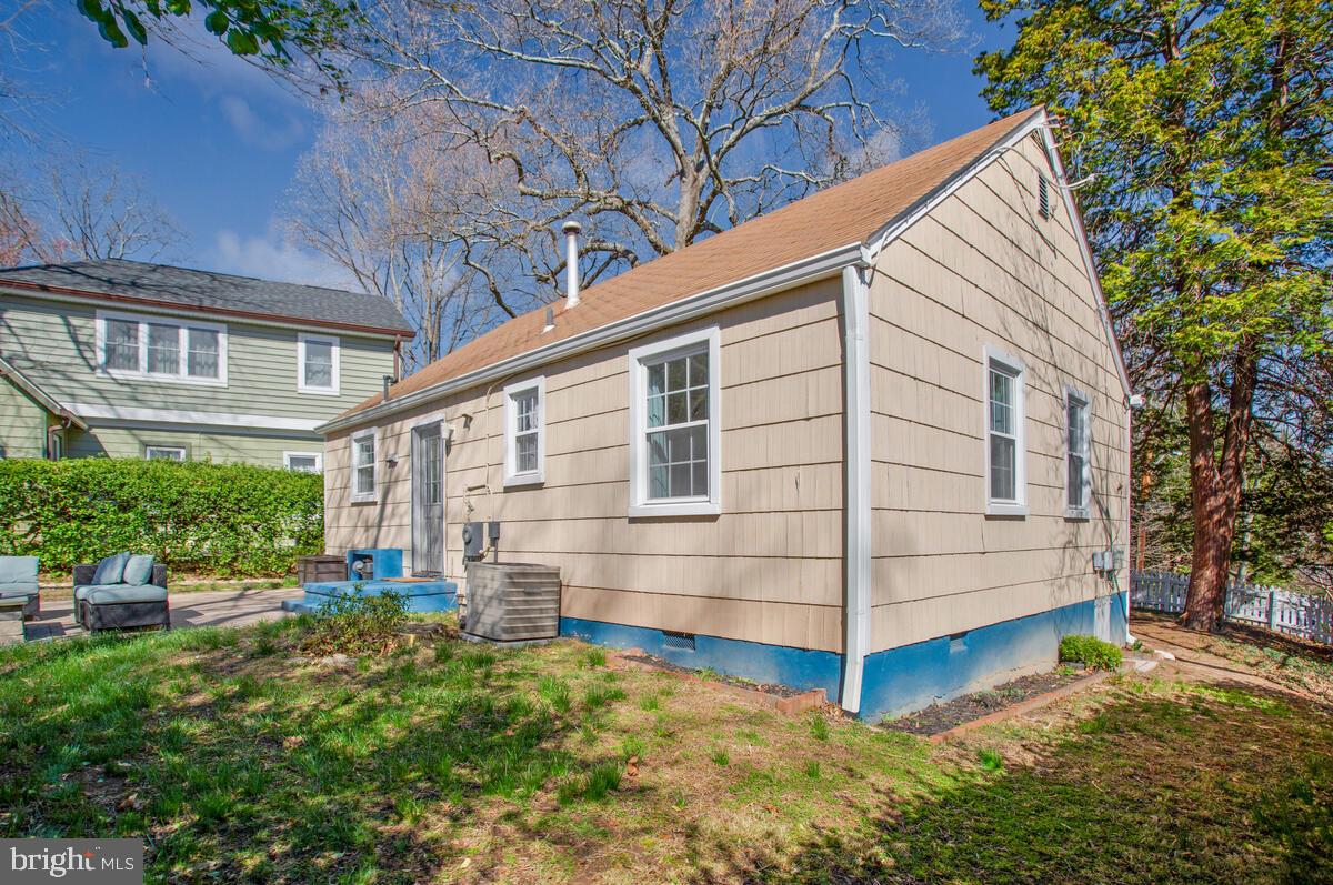 HYATTSVILLE HILLS - Residential