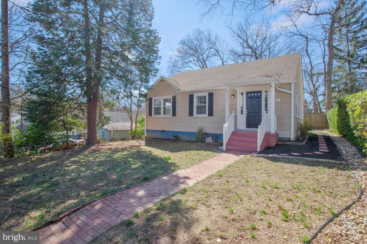 SUPER SWEET - Beautifully situated atop a landscaped hillside, on a favored tree-lined street in hip, happening, historic Hyattsville Hills! Beautiful views overlooking Madison Street, Classic picket fence.  Welcoming, covered entry porch.  Beautiful oak wood floors grace the living room, hall and all the bedrooms. The livingroom is open to the kitchen with a lovely granite-covered breakfast bar with pendant lighting above. The open kitchen has gas cooking and stainless steel appliances and the sink overlooks the fenced back yard with its patio and firepit. Two corner bedrooms each have 2 exposures.  The smallest bedroom faces the front yard and has a spacious closet with a built-in organizer system. The recently renovated main bath has river stone flooring, a glass door and a spacious shower with seat. Don't miss the additional half bath and the smart toilets - just give a wave, no need to touch! The laundry room shares space with the utilities and has a laundry sink and an exit door to the lovely back yard.  The property is fully fenced and has stepping stones along one side.  There is a well maintained crawl space with sump pump accessible via the left side.
ASK AGENT ABOUT POTENTIAL TO ASSUME A GREAT RATE!  Fabulous Location - Just under a mile to Arts District HVL with Busboys & Poets, Yes Organic Market, Franklin's Restaurant & Brewpub and more! One mile to HVL Crossing and/or West Hyattsville Metro too!  Don't miss Driskell Park with its Tot Lot, Tennis/Pickleball/Basketball courts, plus Soccer fields and a Pool. Local bike paths include the NW and NE branches and the Trolley Trail along Route 1.  Hyattsville is a vibrant and engaged community you will love living here!