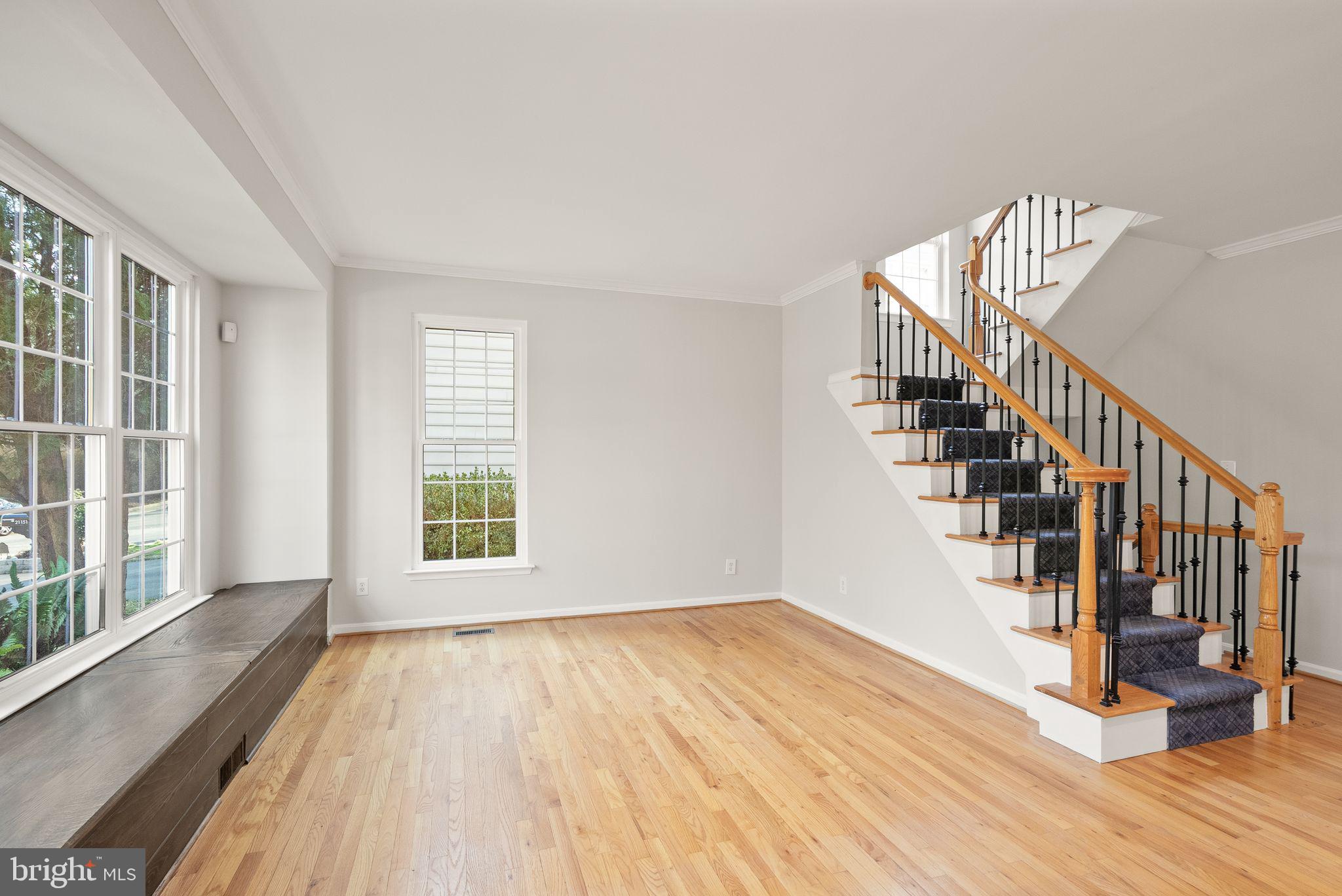 POTOMAC HUNT - Residential