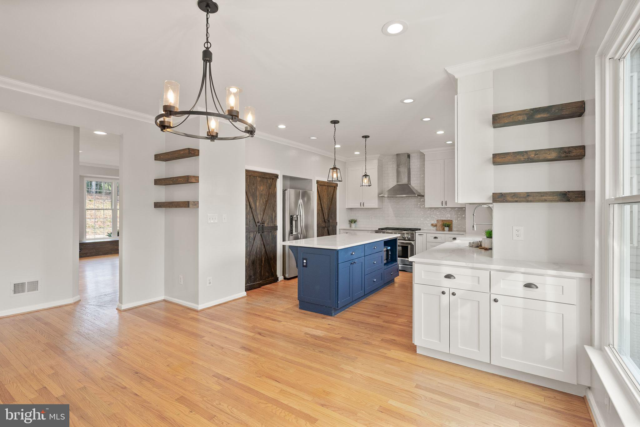 POTOMAC HUNT - Residential