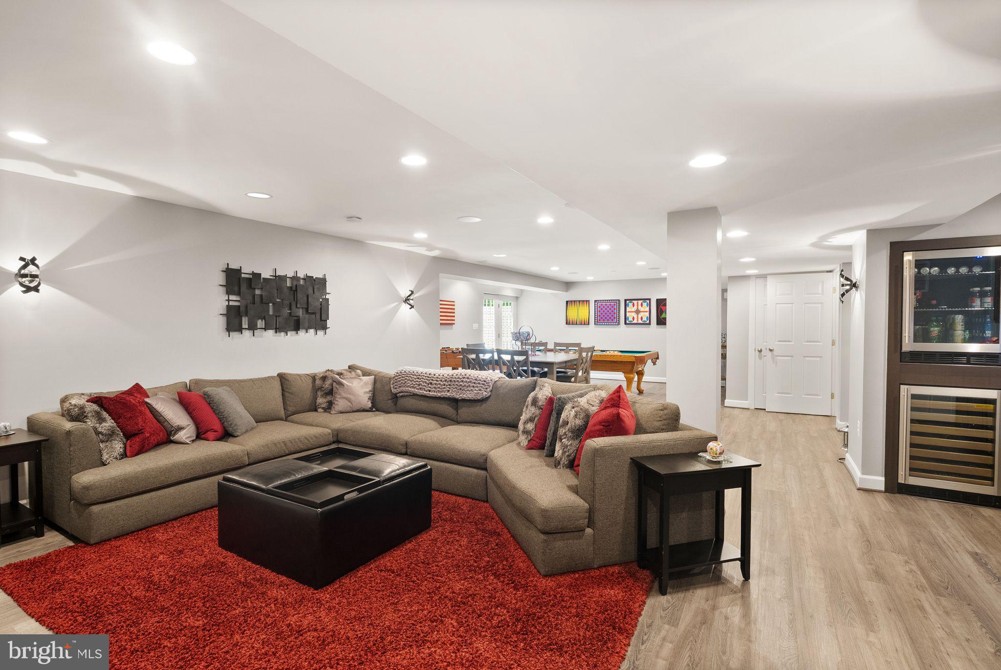 OAK VALLEY - Residential