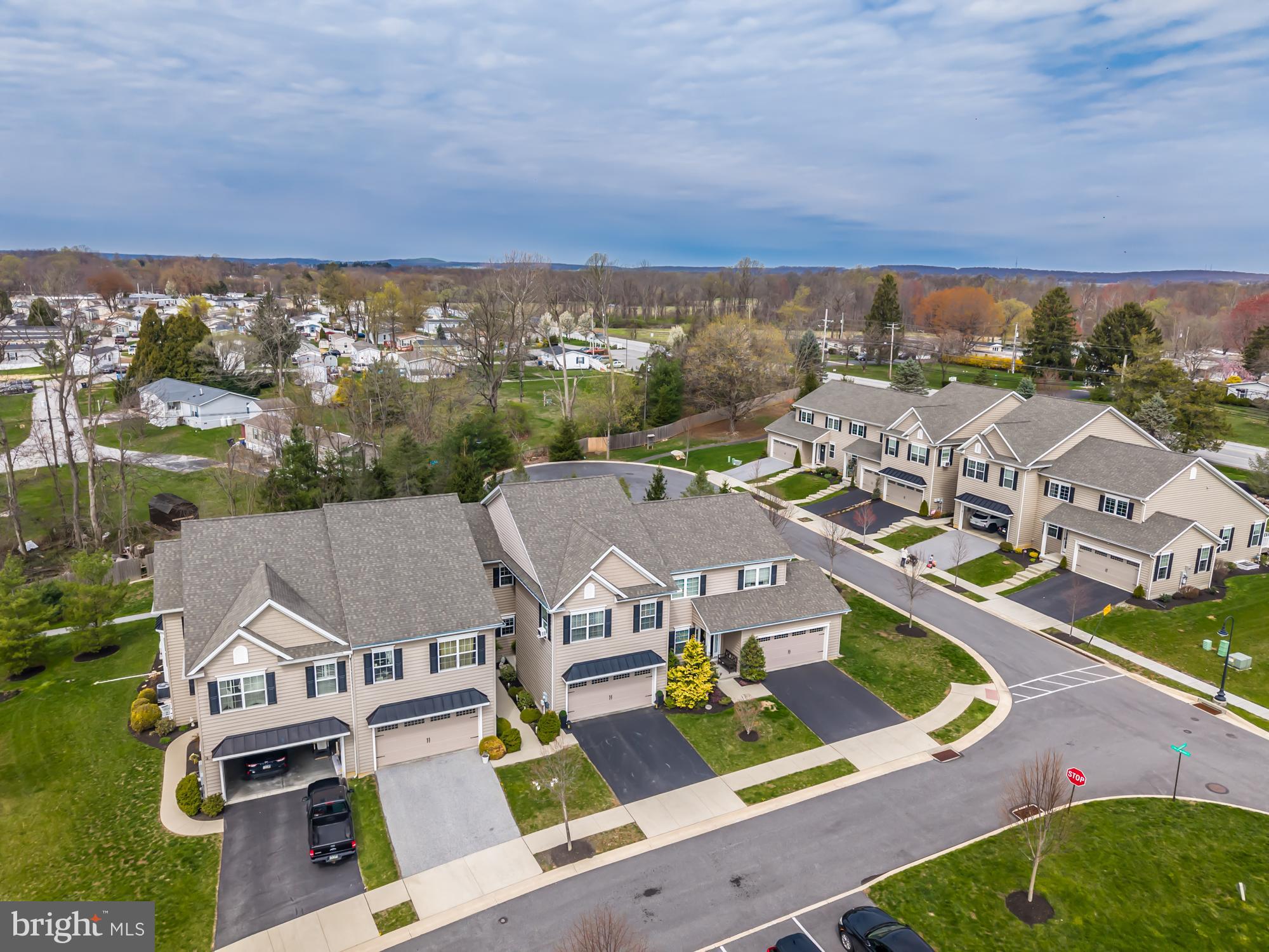 VILLAGE GREENE - Residential