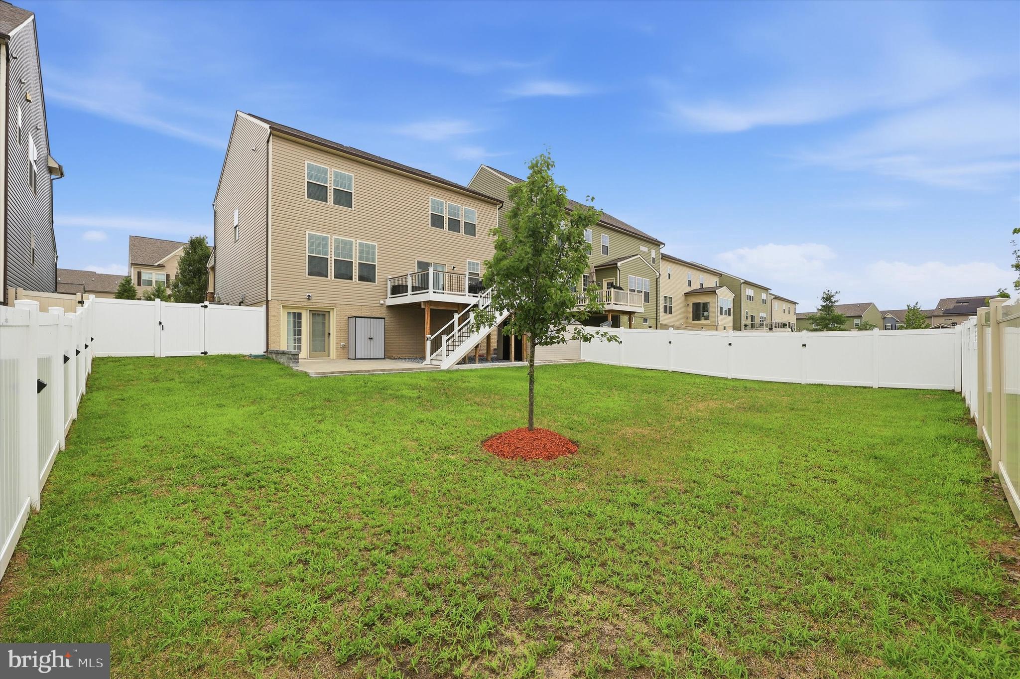 TUSCARORA CREEK - Residential