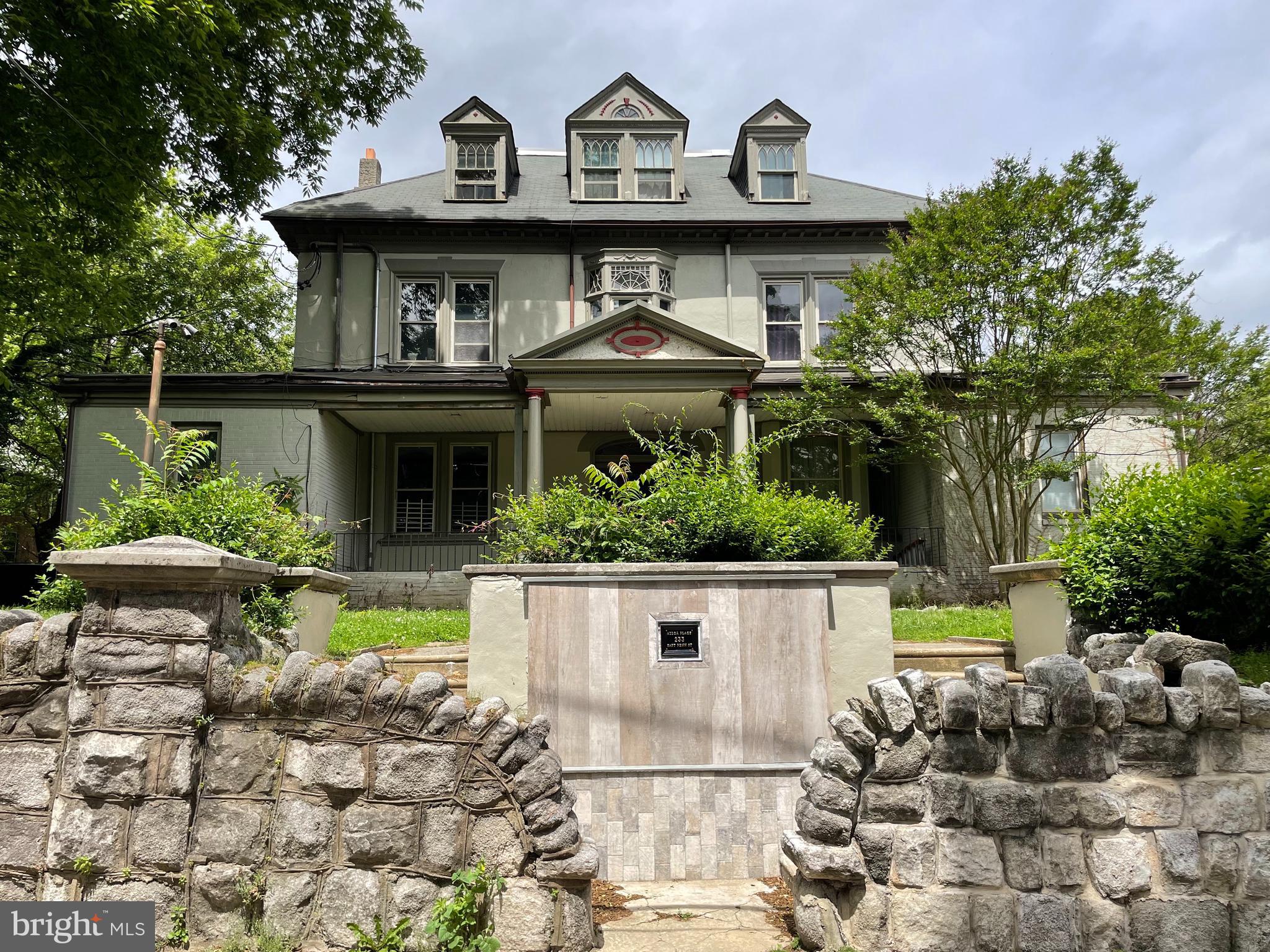 GERMANTOWN - Commercial Sale