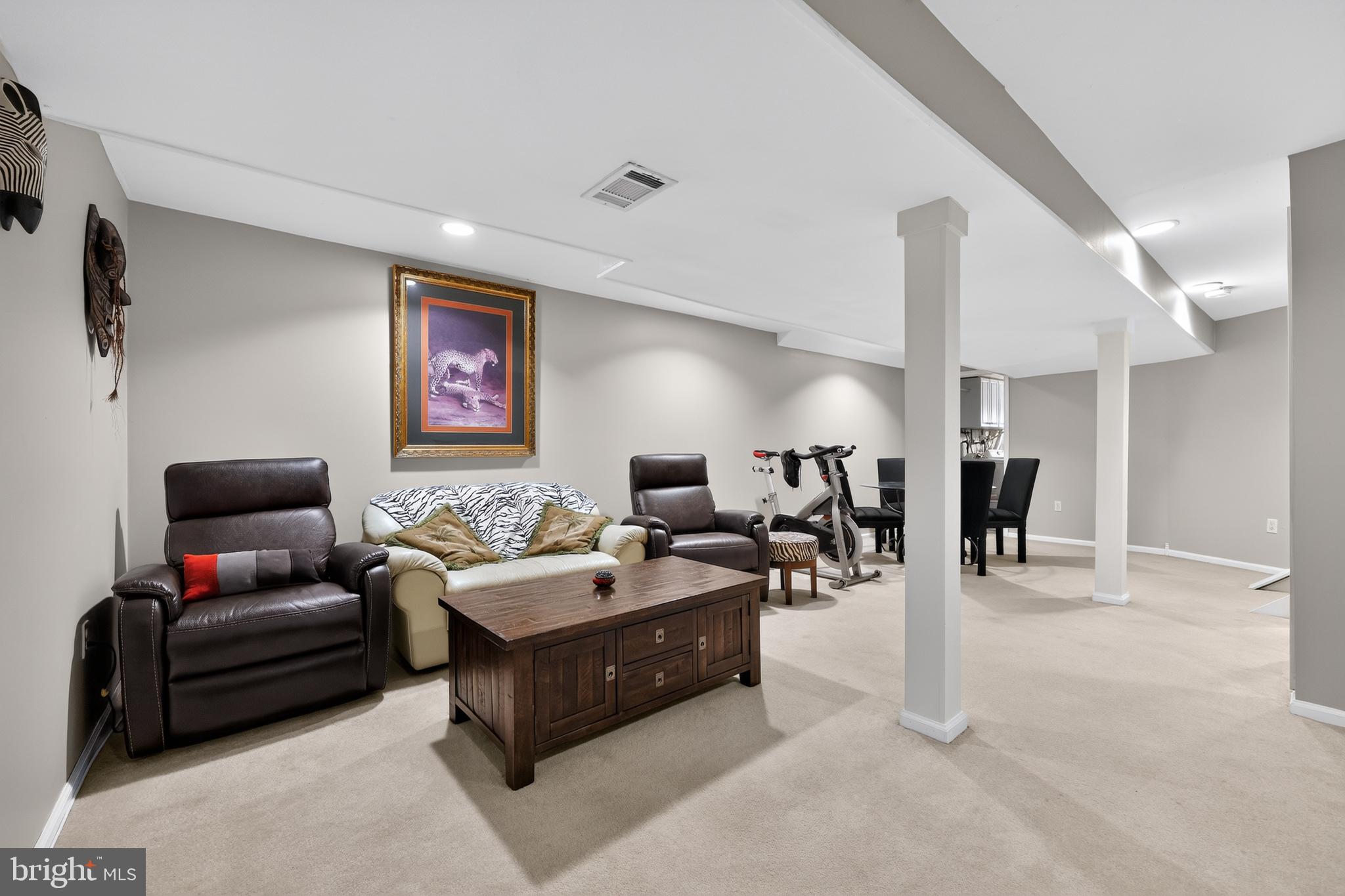 SPRING MOUNT - Residential