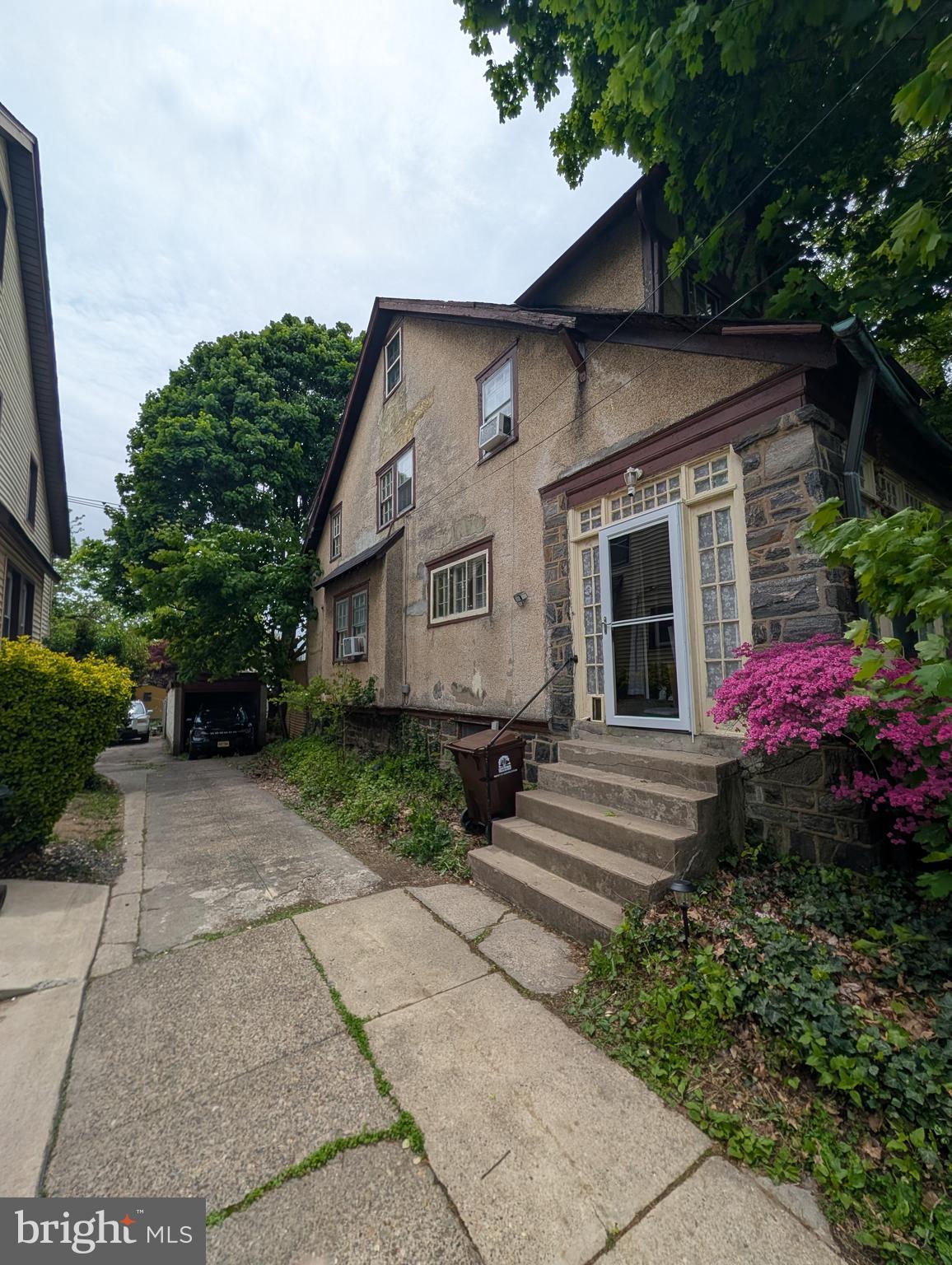 LANSDOWNE - Residential