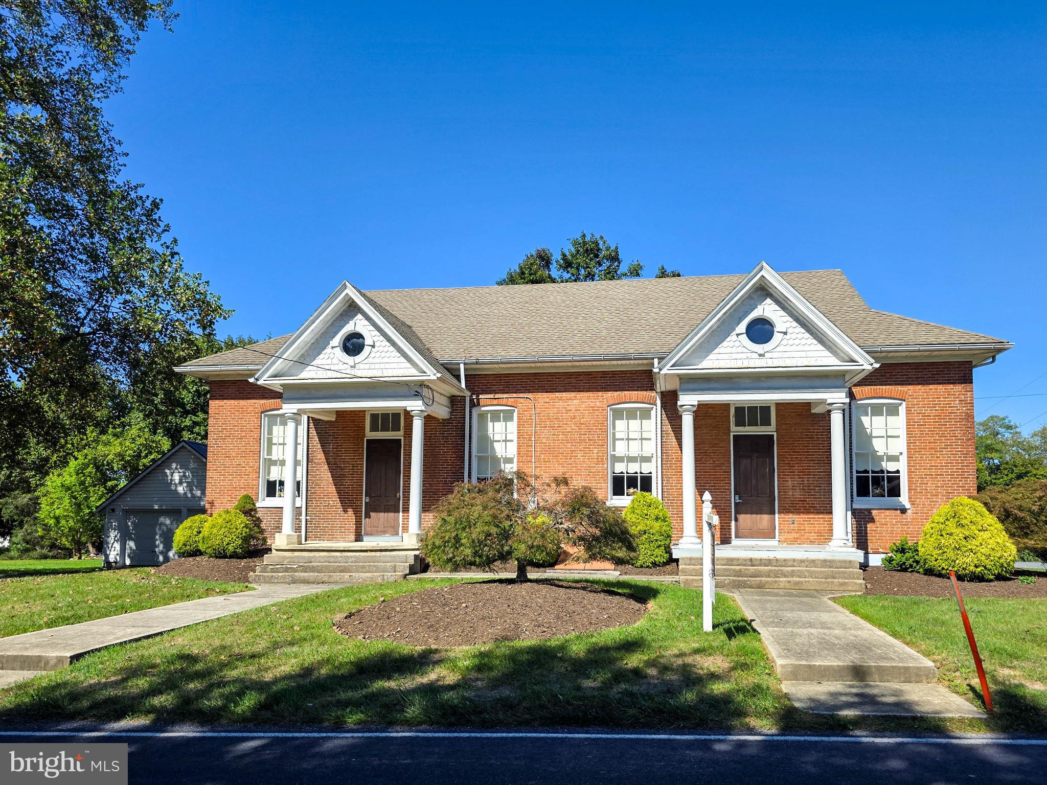 STATE LINE - Residential