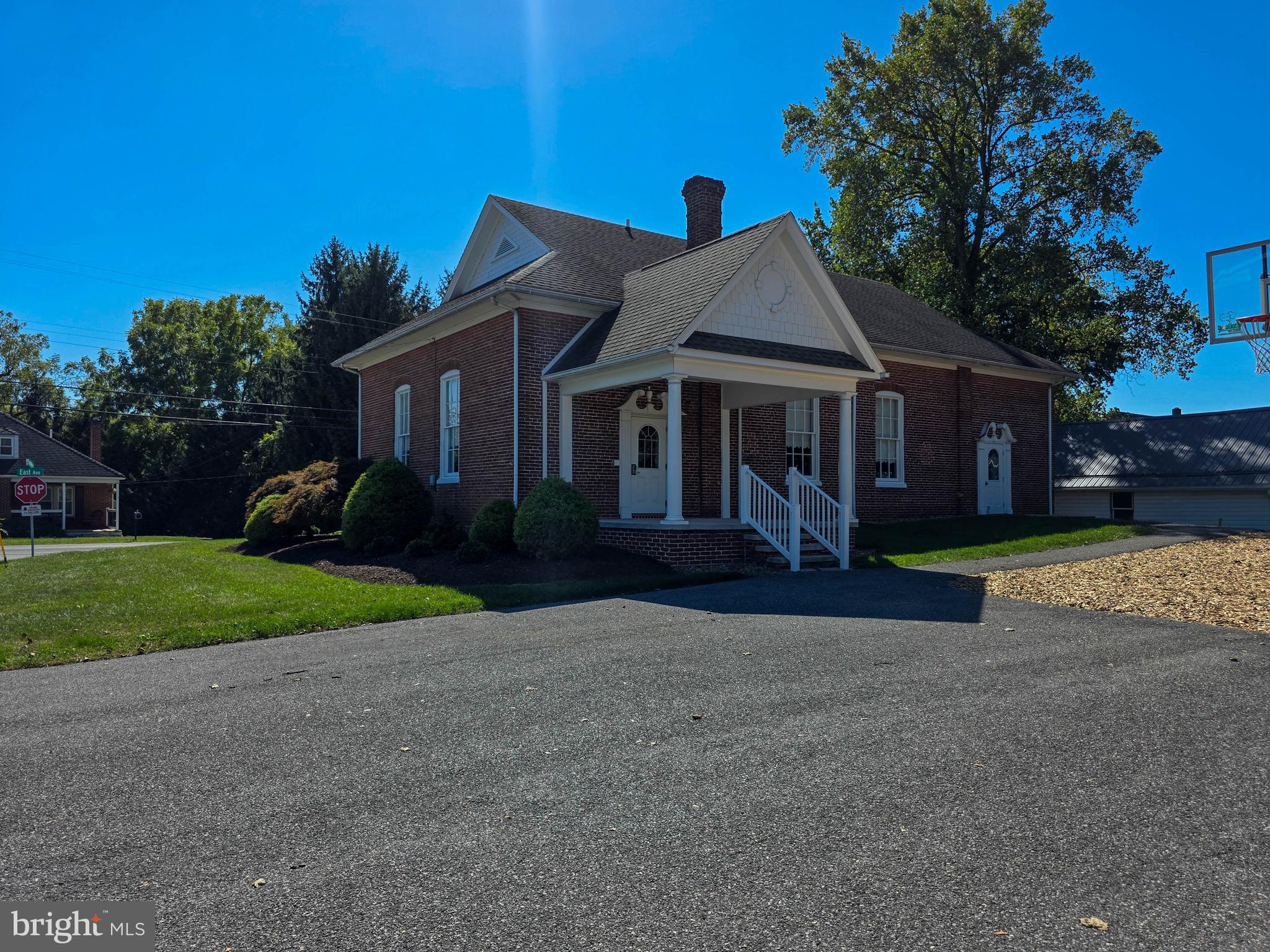 STATE LINE - Residential
