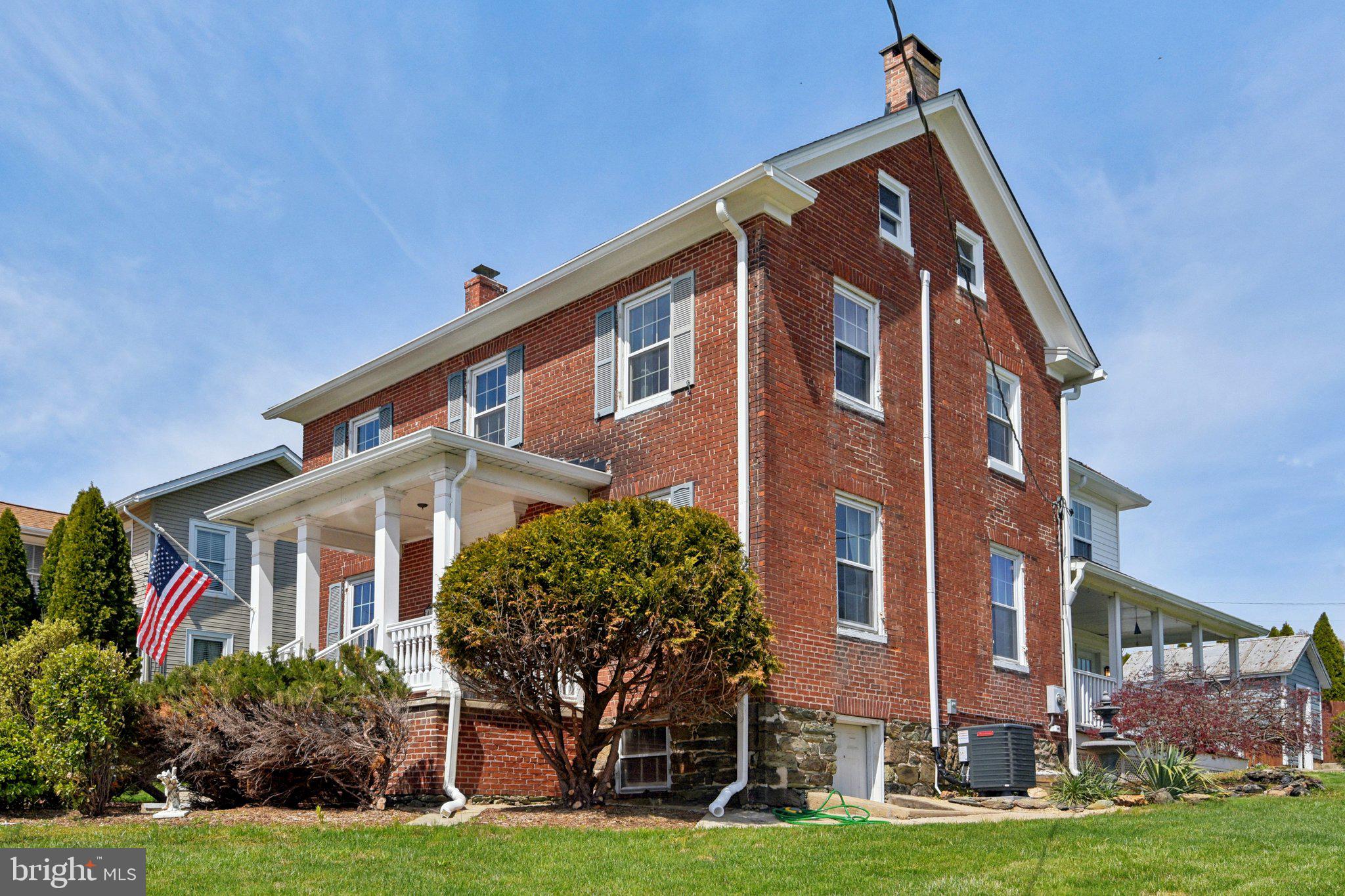 NEW WINDSOR VISTAS - Residential