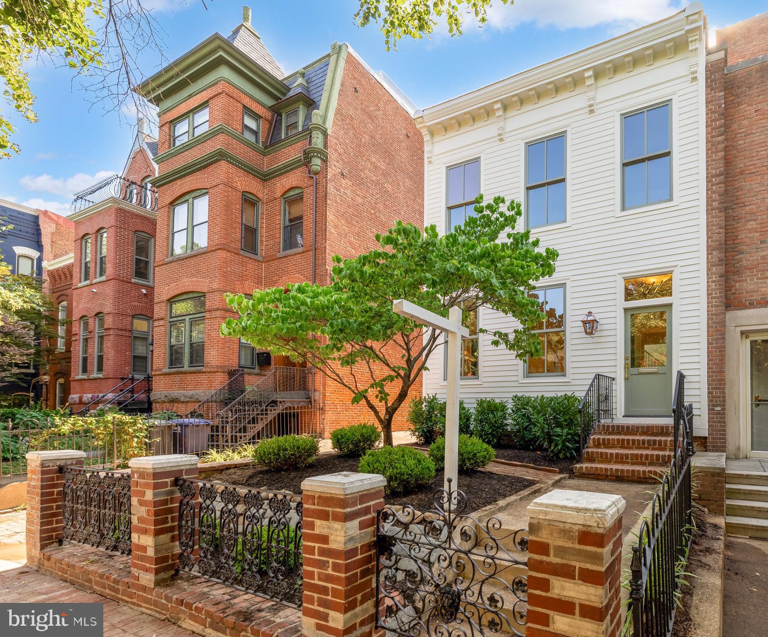 CAPITOL HILL - Residential