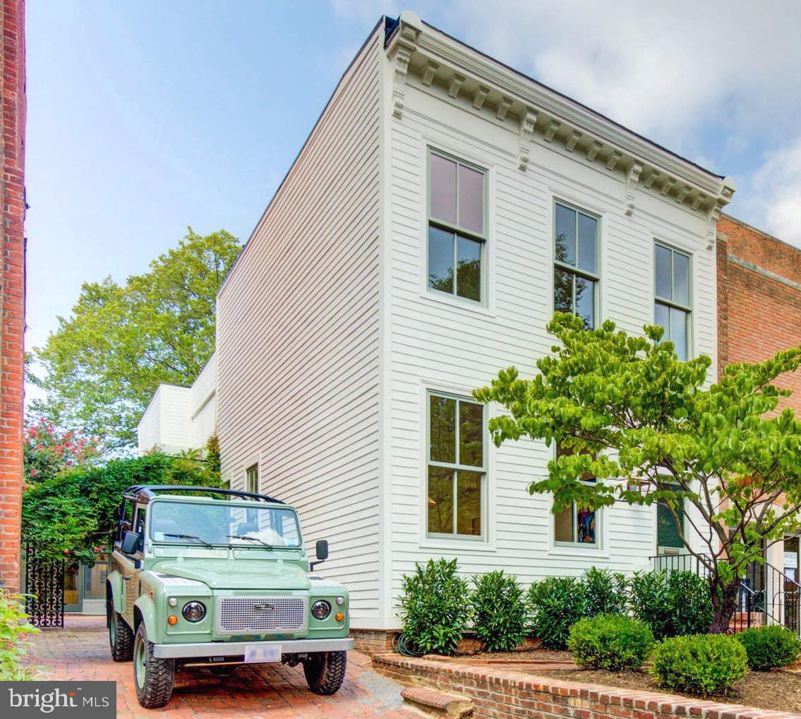 CAPITOL HILL - Residential