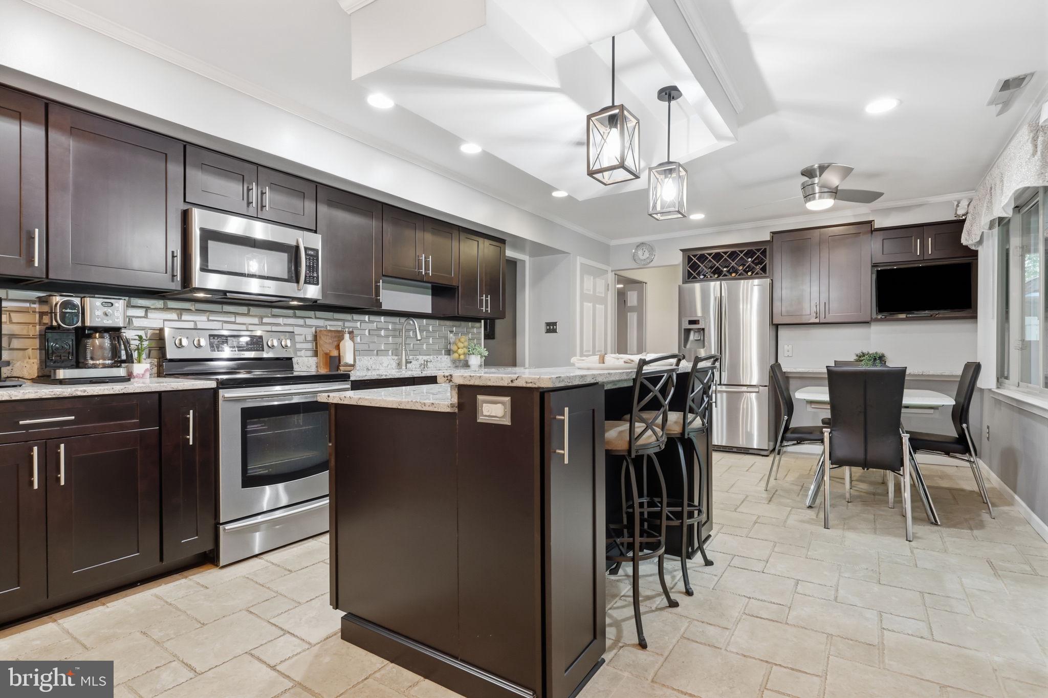 FAIRBRIDGE - Residential