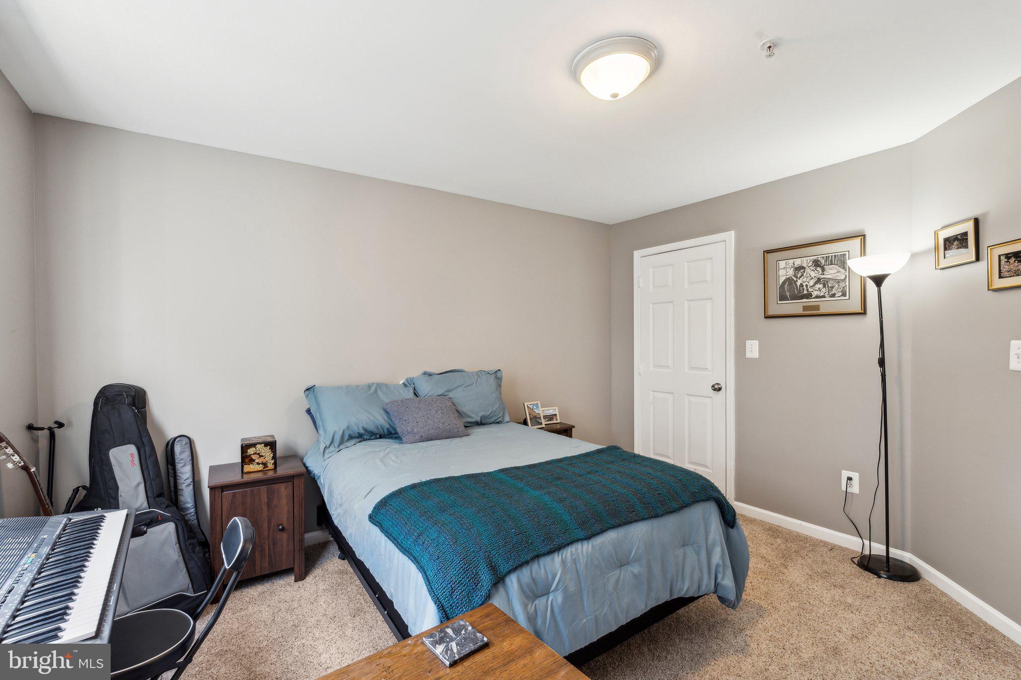 LEESBURG GATEWAY II - Residential Lease