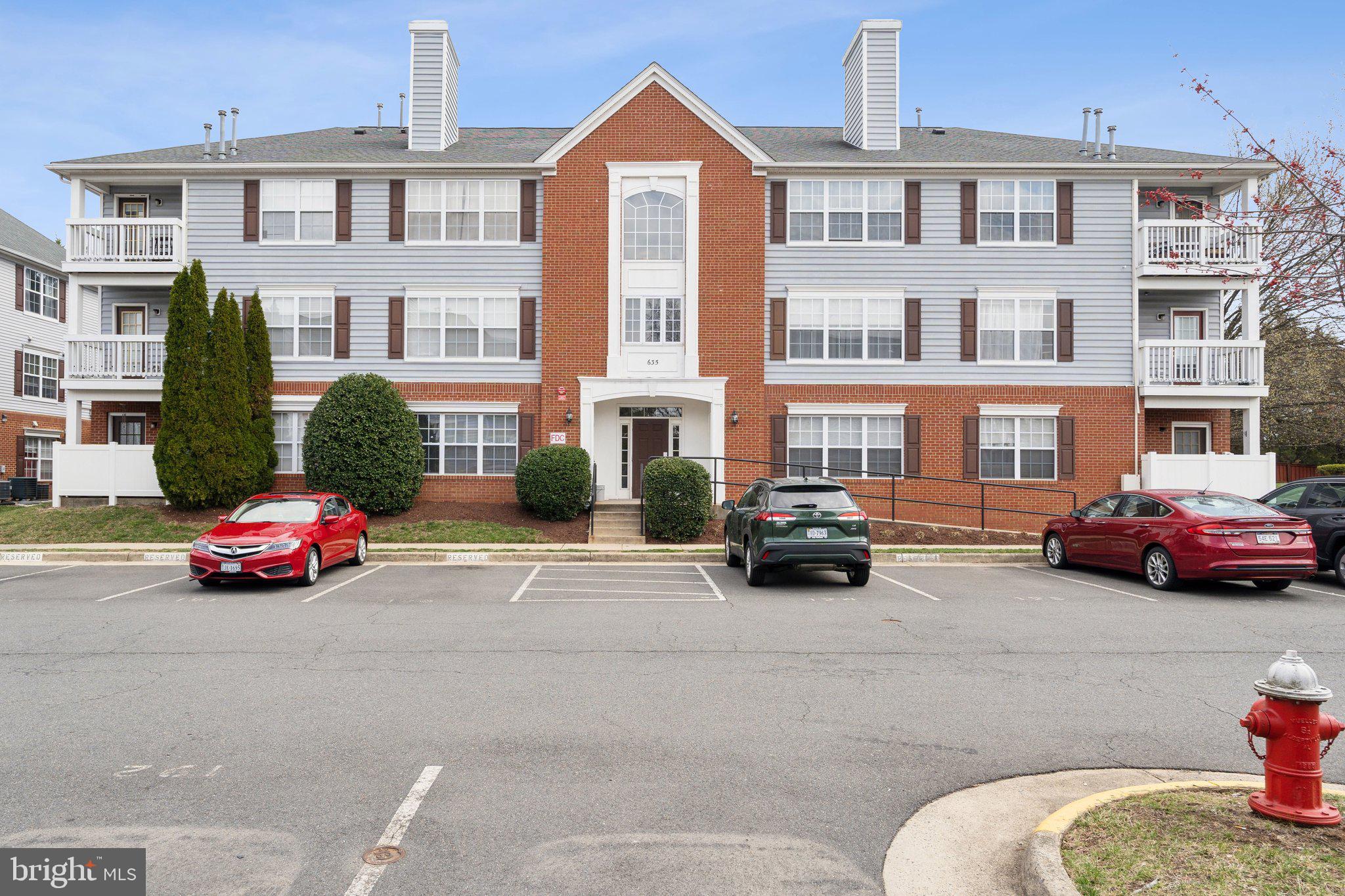 LEESBURG GATEWAY II - Residential Lease