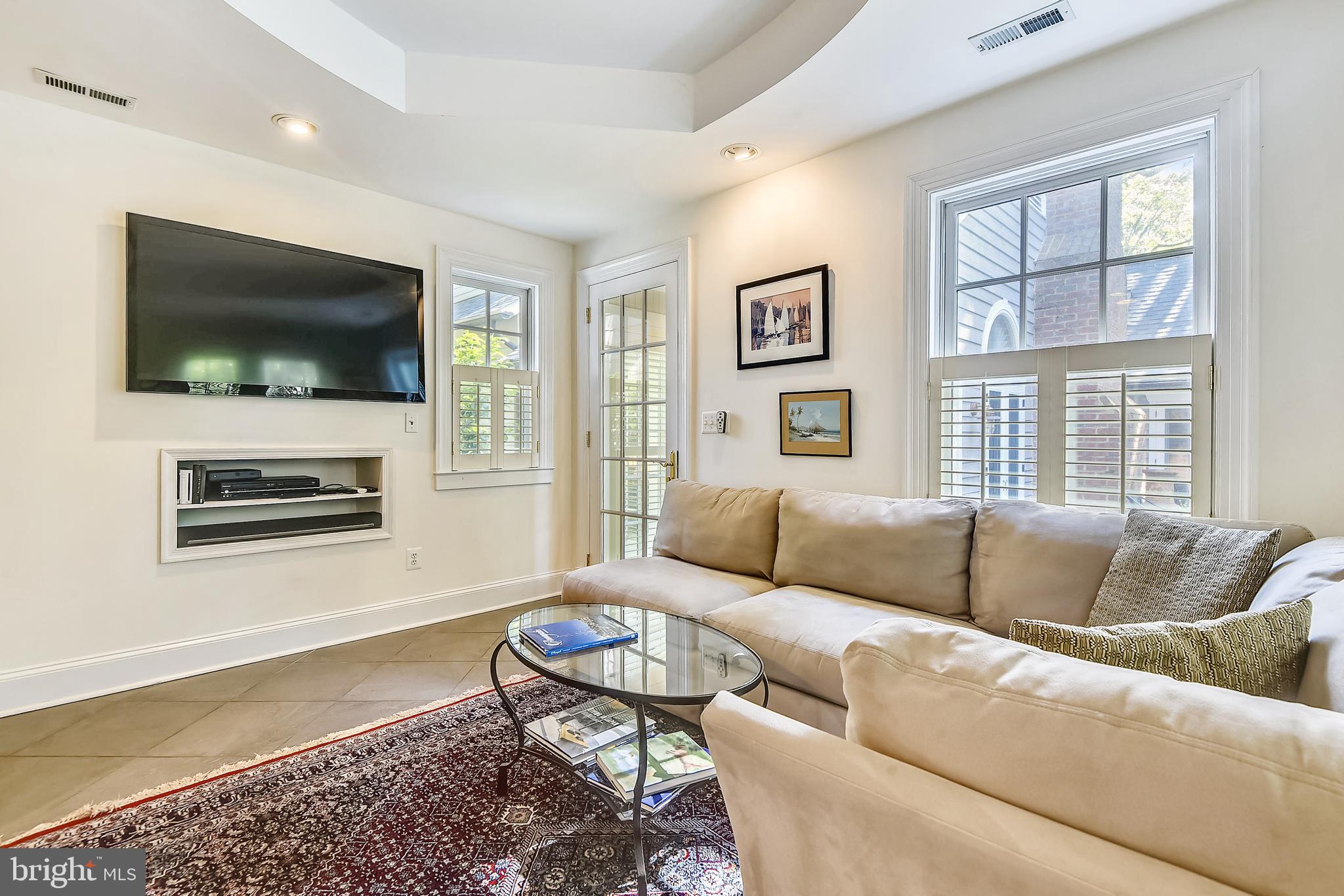 EASTPORT - Residential