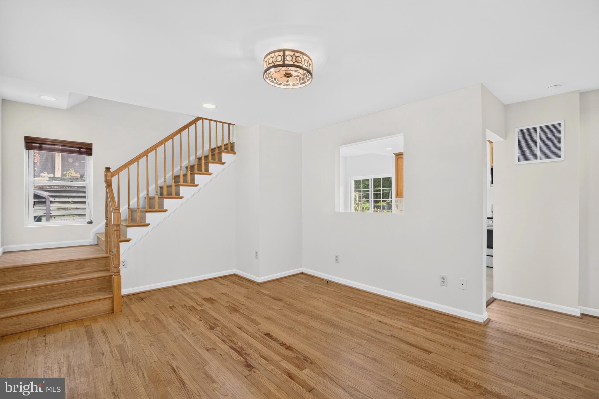 ROCKCREST - Residential