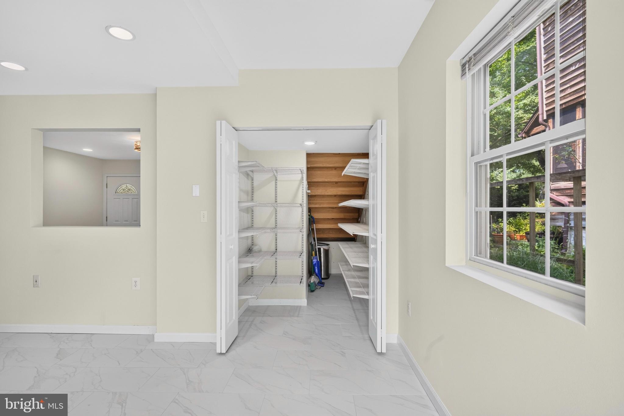 ROCKCREST - Residential