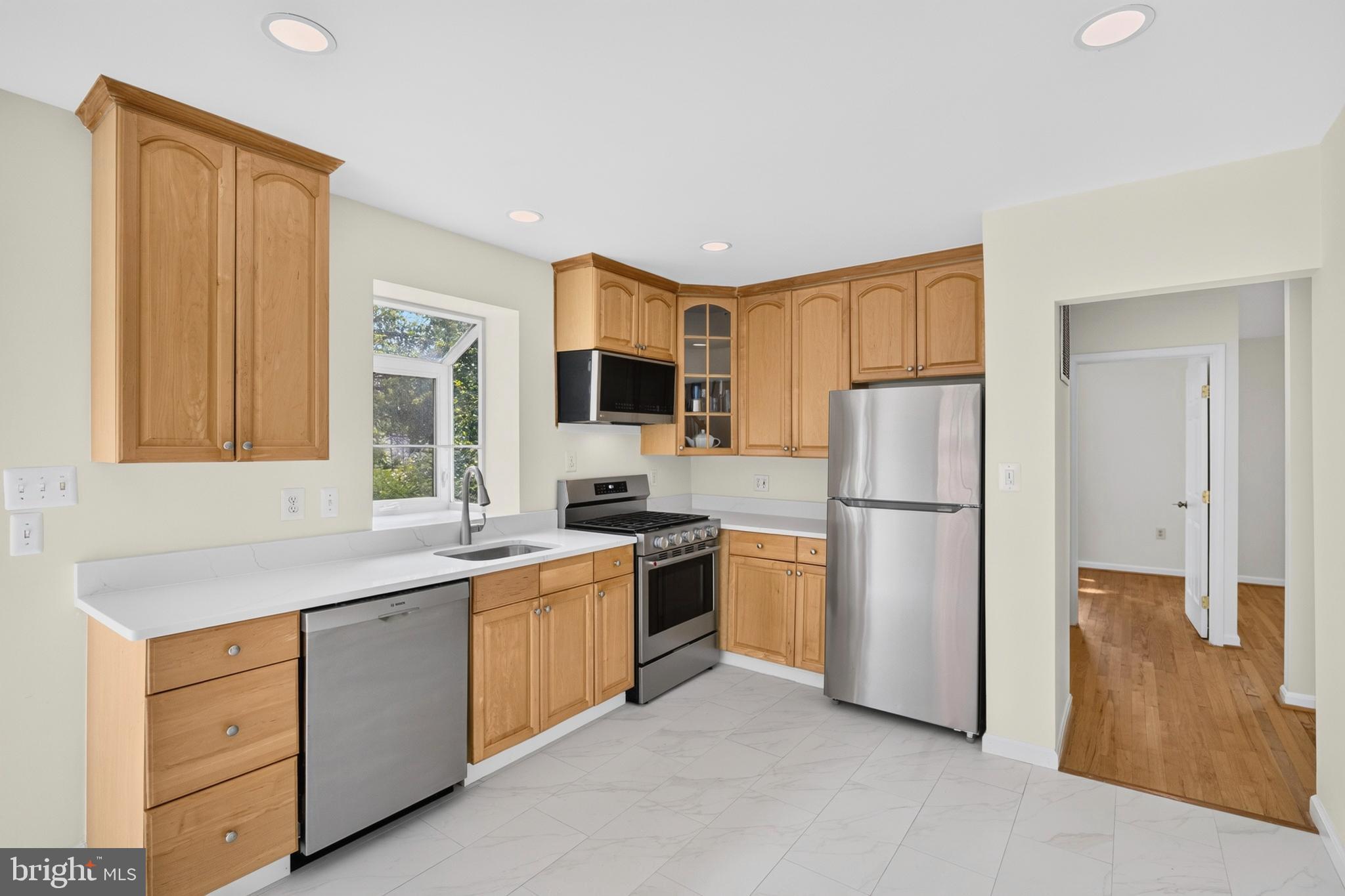 ROCKCREST - Residential