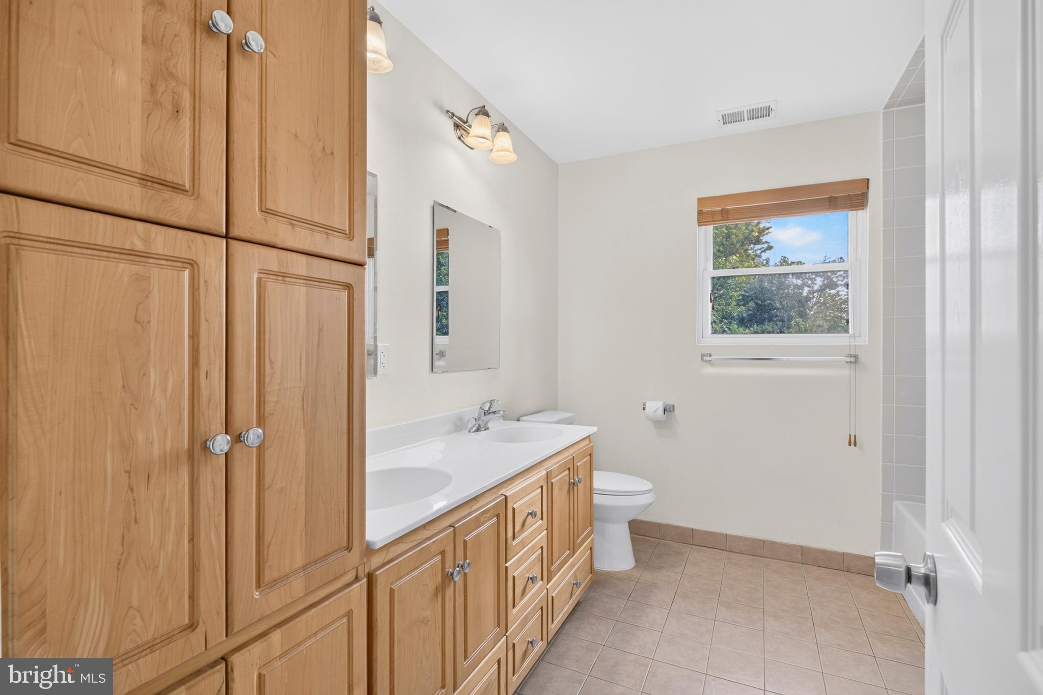ROCKCREST - Residential