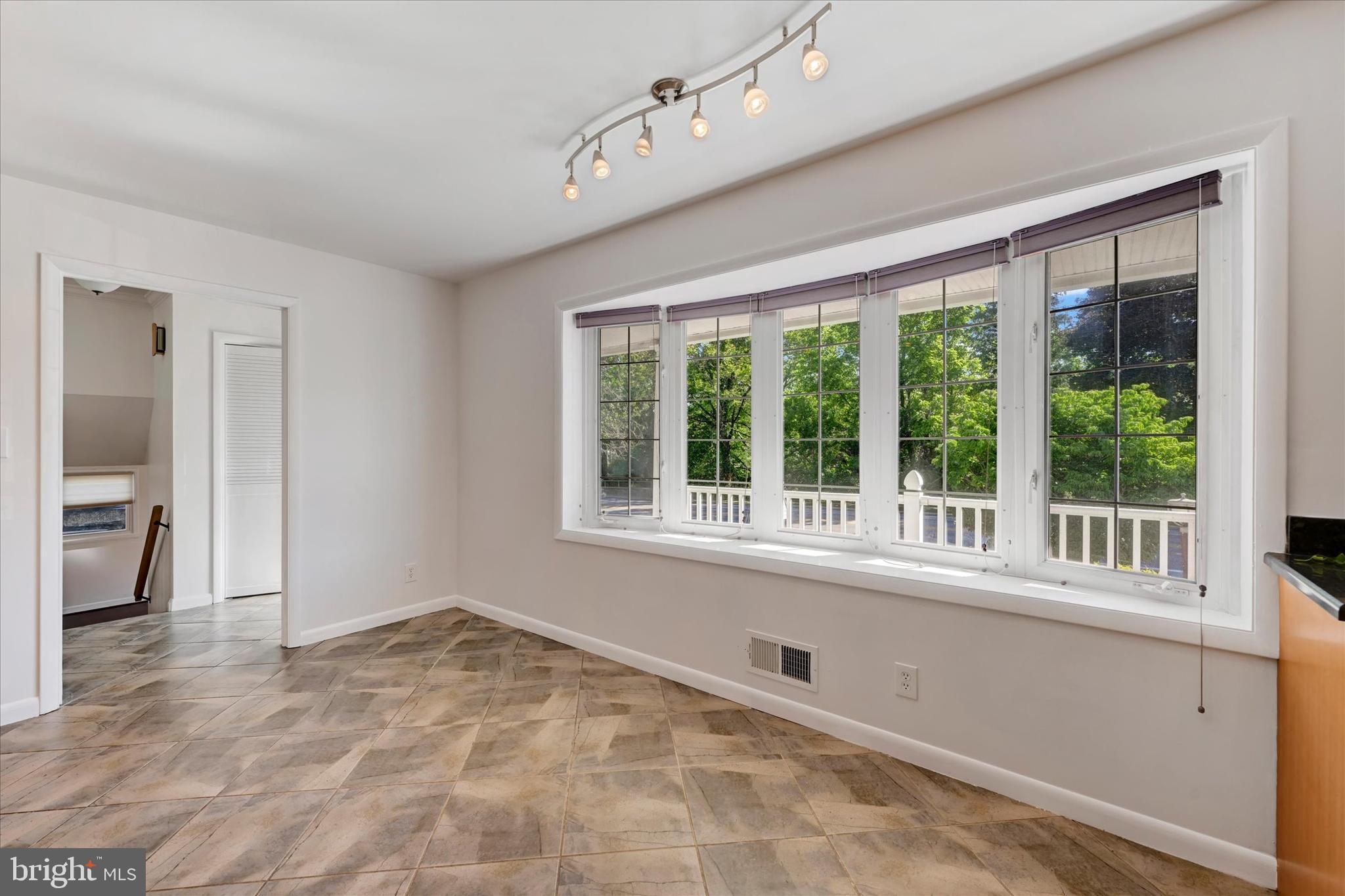 THORNLEIGH - Residential