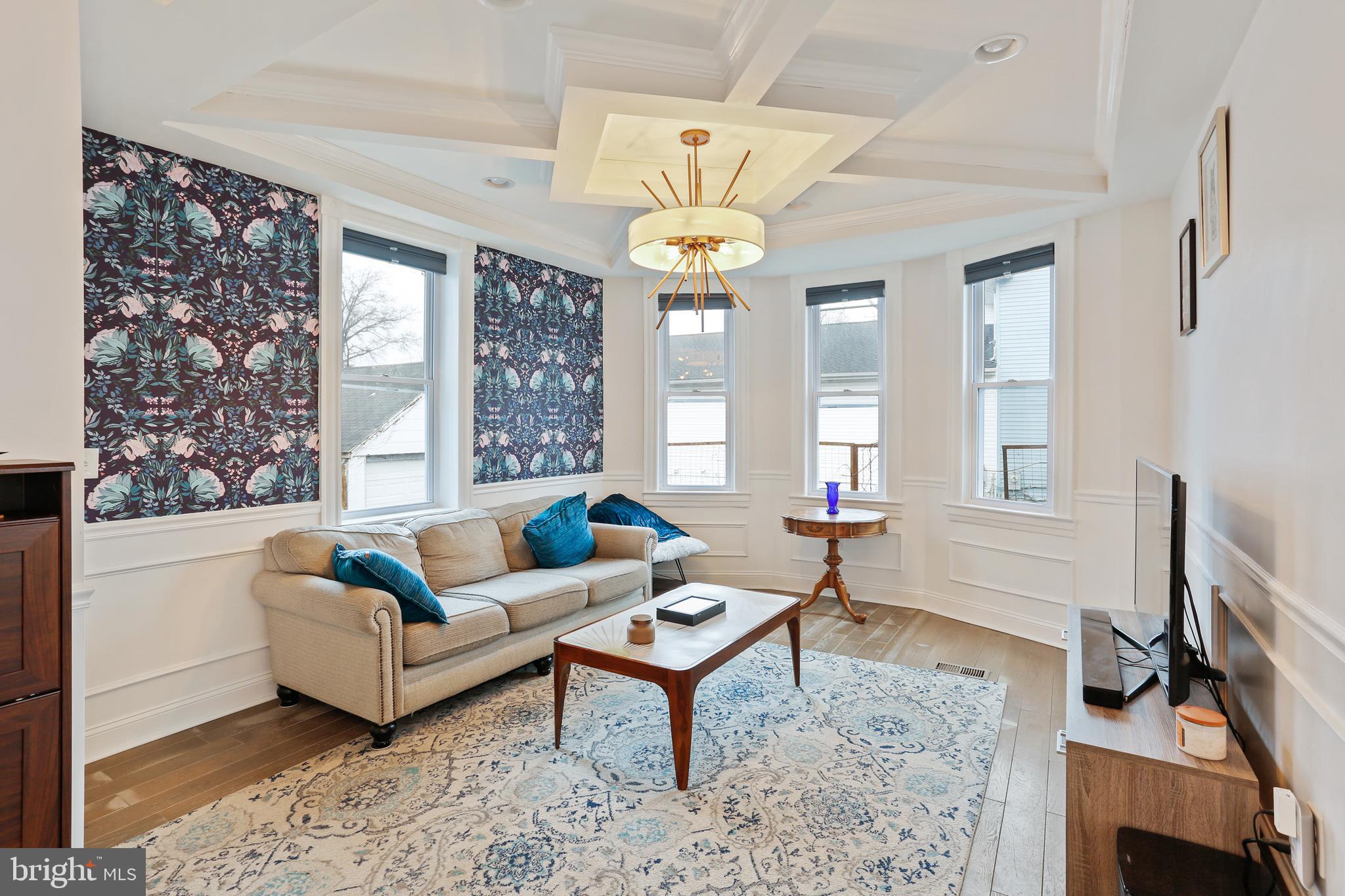 PARKVILLE/CARNEY - Residential