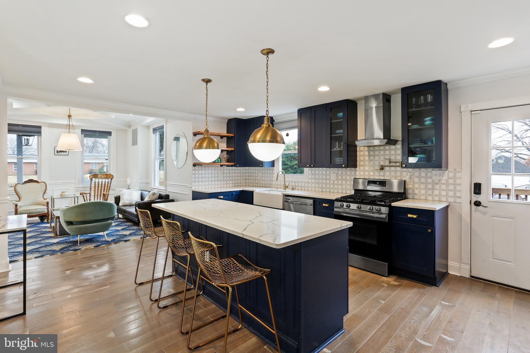 PARKVILLE/CARNEY - Residential